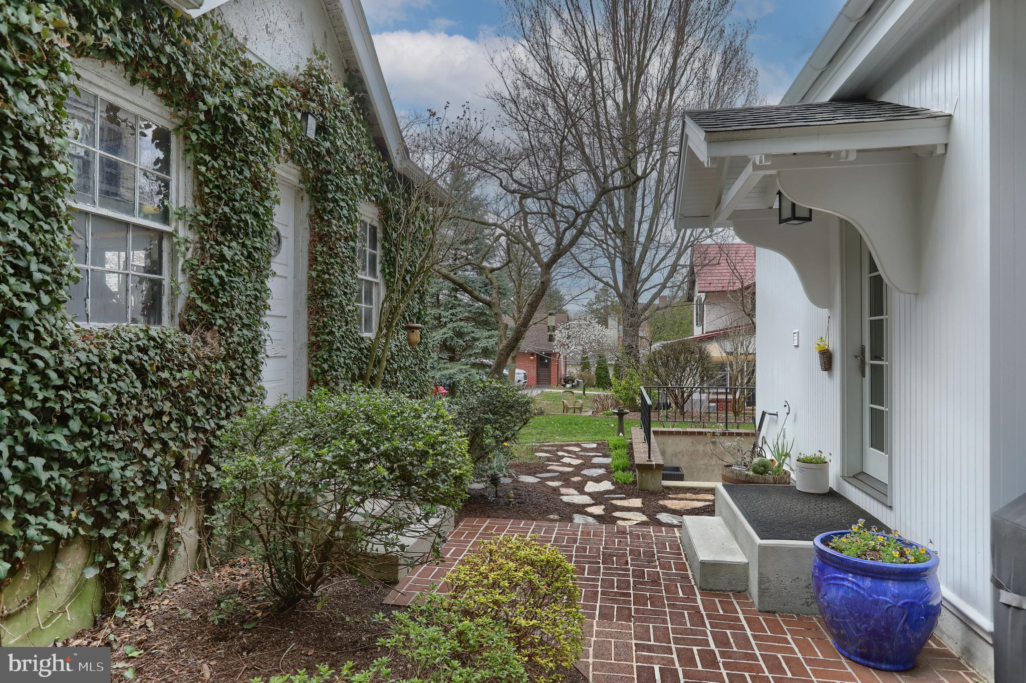 HERSHEY DOWNTOWN - Residential