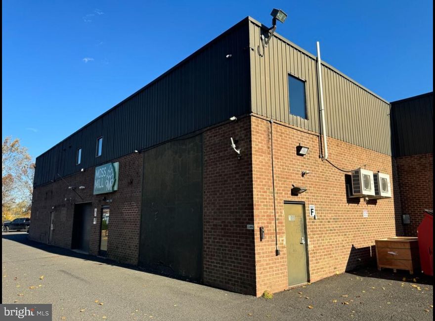 Location, Location, location 
Rarely offered lease oportunity in a desirable Huntingdon Valley. Up for lease are 2  units that can be rented together or separate. 
First floor unit #D  offer drive in gate 9ft x 9ft  with 14 ft of ceiling that can accommodate most of your business needs.
  2nd floor unit #F is ideal for office space, dance studio, martial arts studio, event space  etc. With industrial zoning almost any business will be allowed by right.