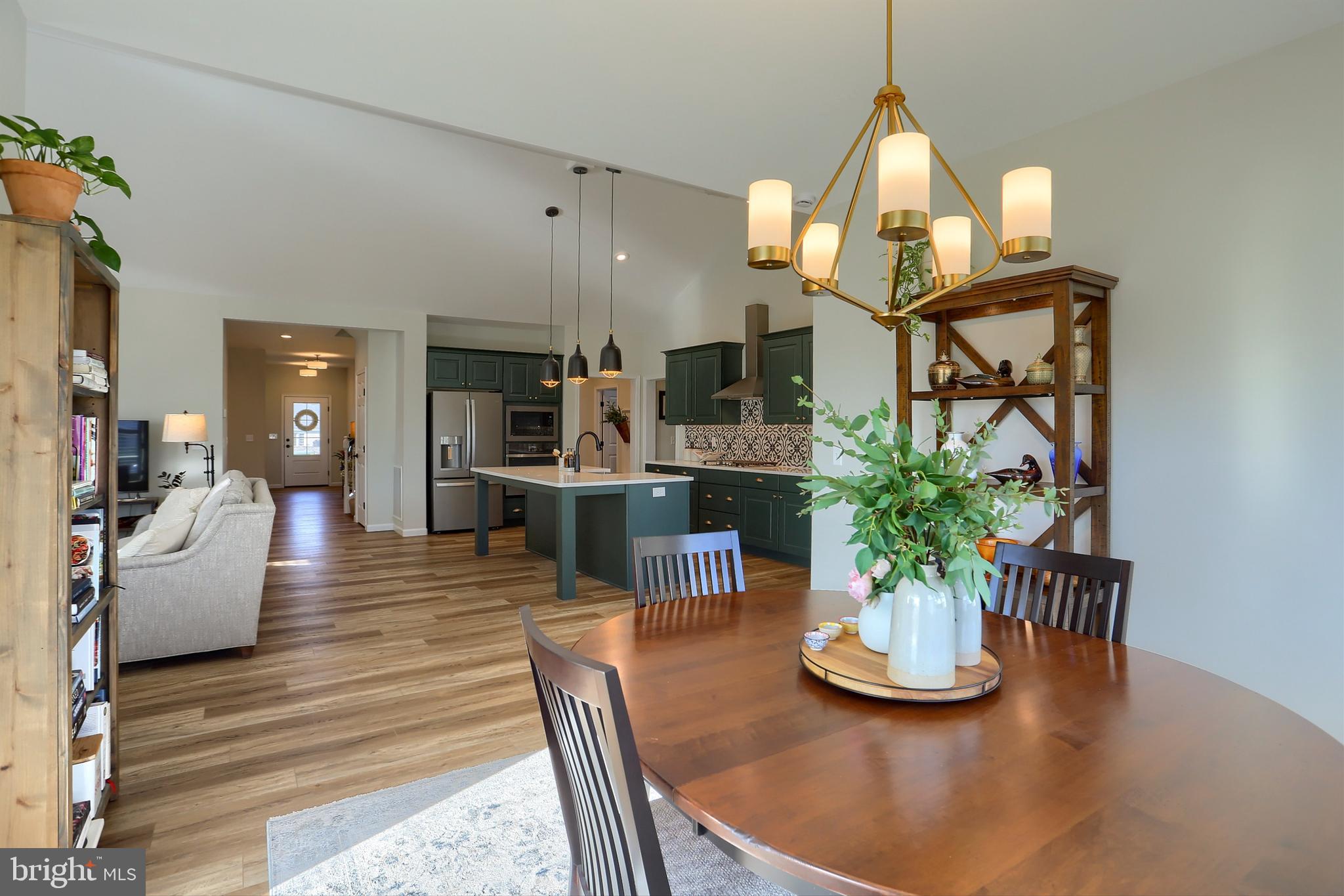 WINDING CREEK - Residential