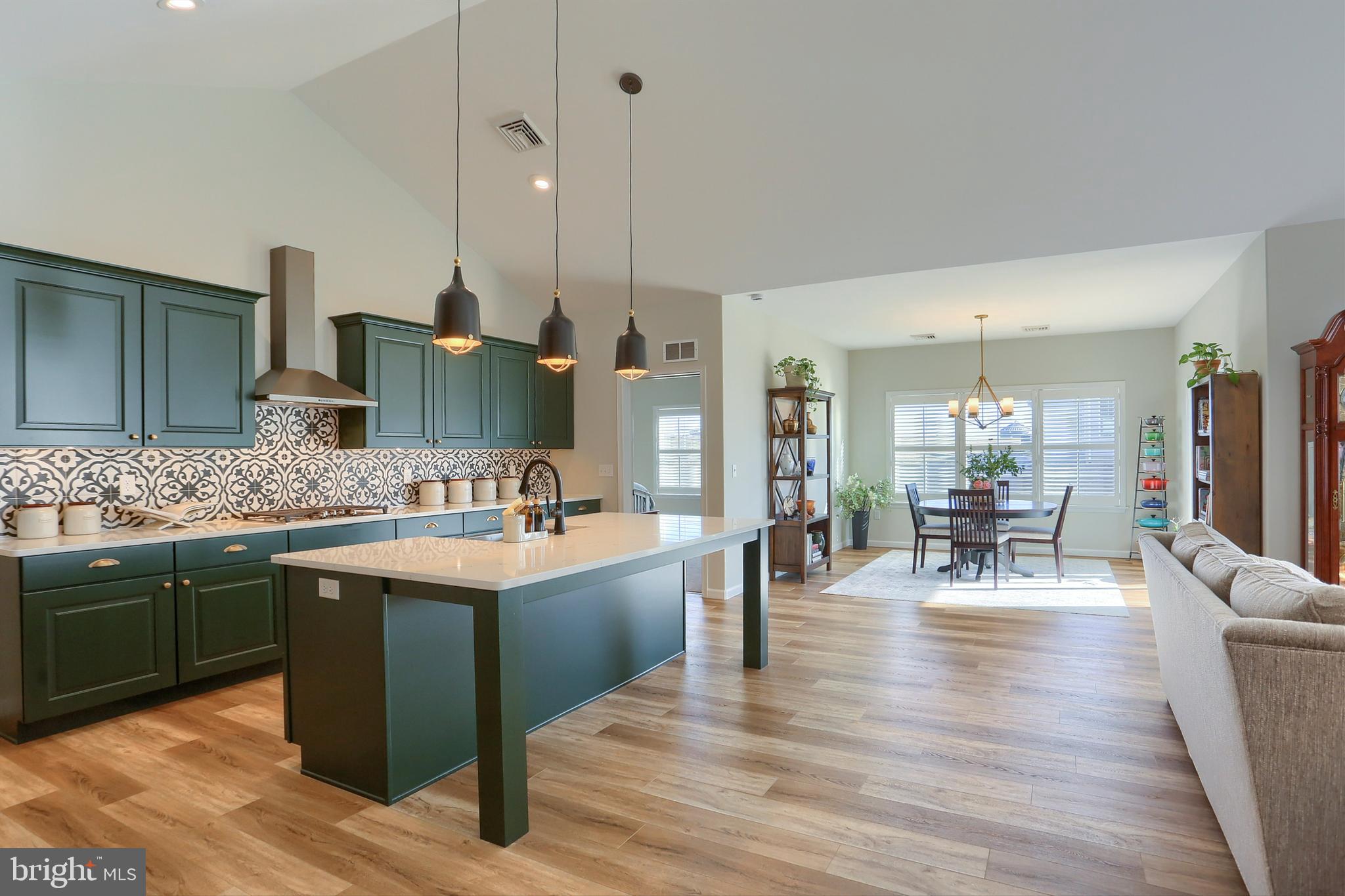 WINDING CREEK - Residential