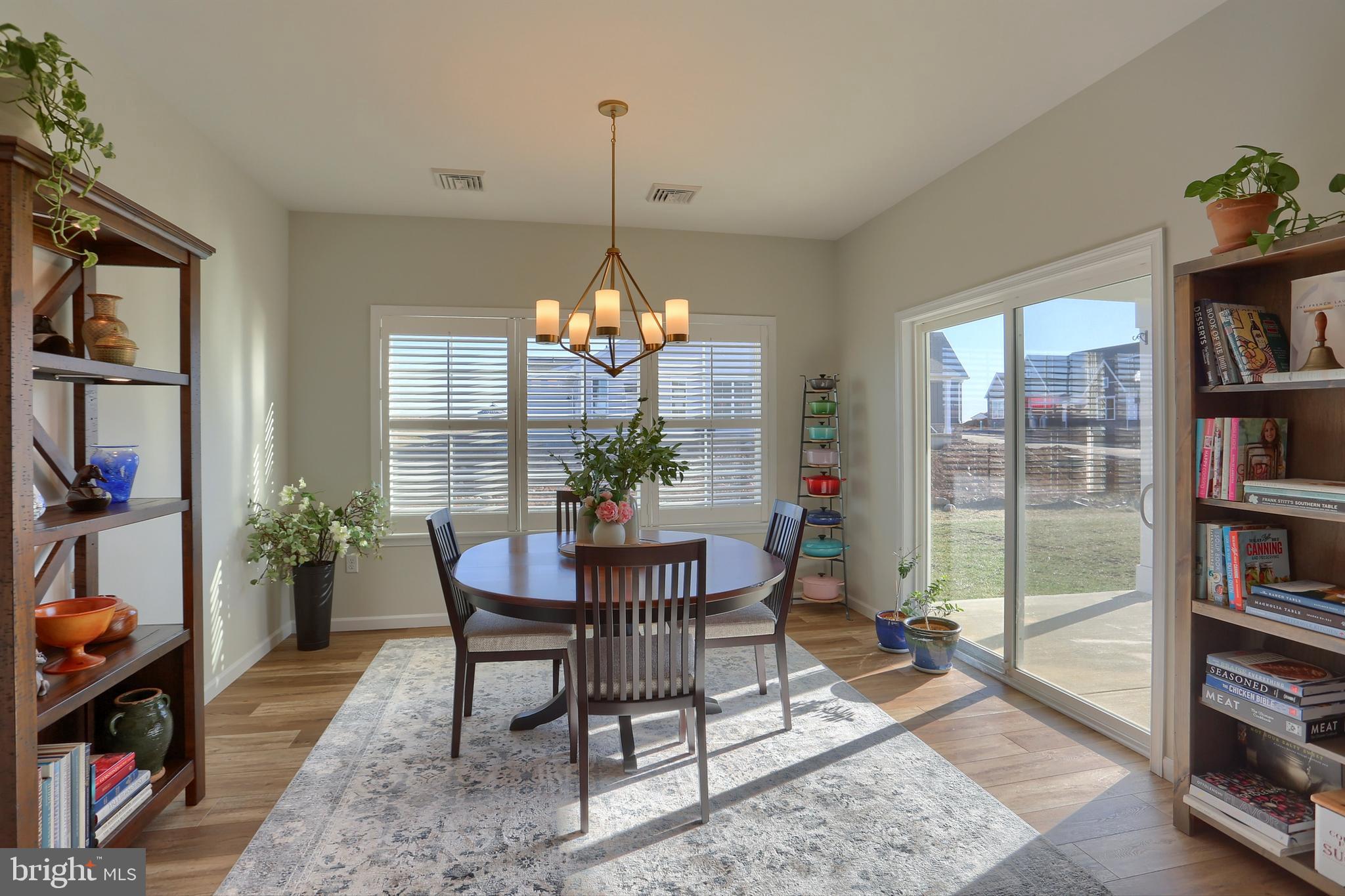 WINDING CREEK - Residential