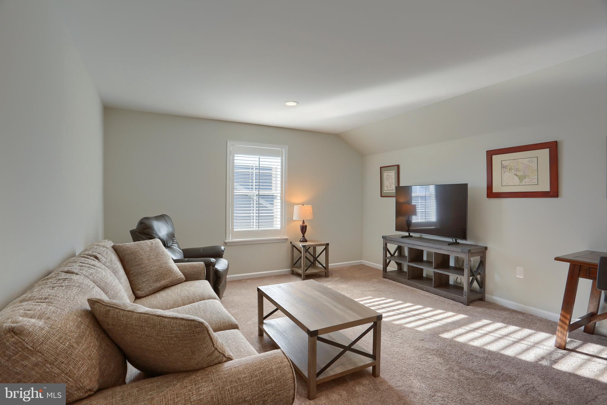 WINDING CREEK - Residential