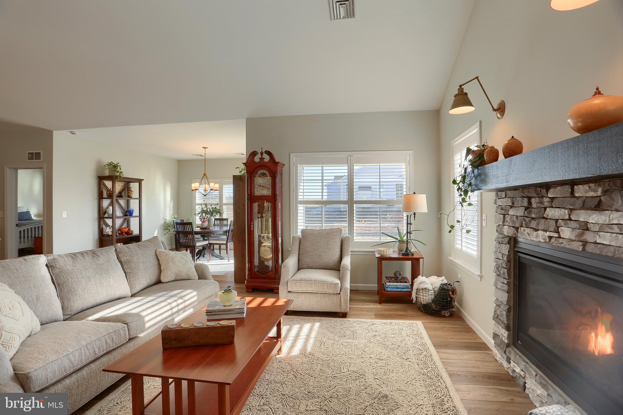 WINDING CREEK - Residential