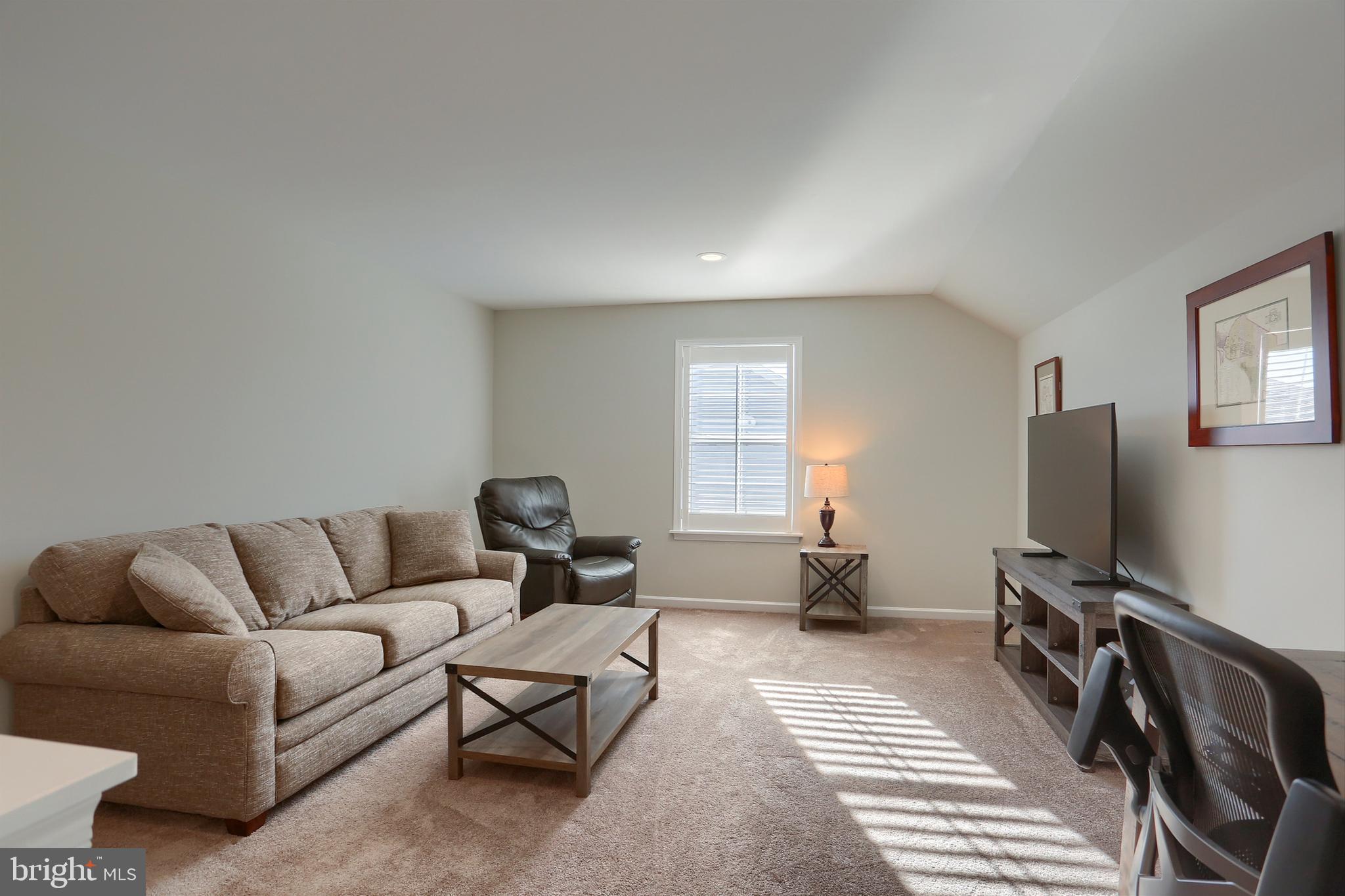 WINDING CREEK - Residential