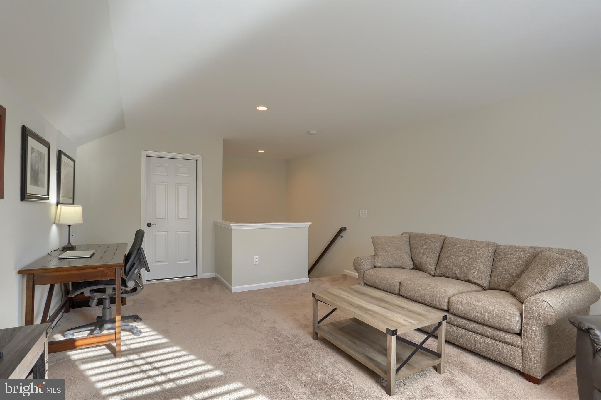 WINDING CREEK - Residential