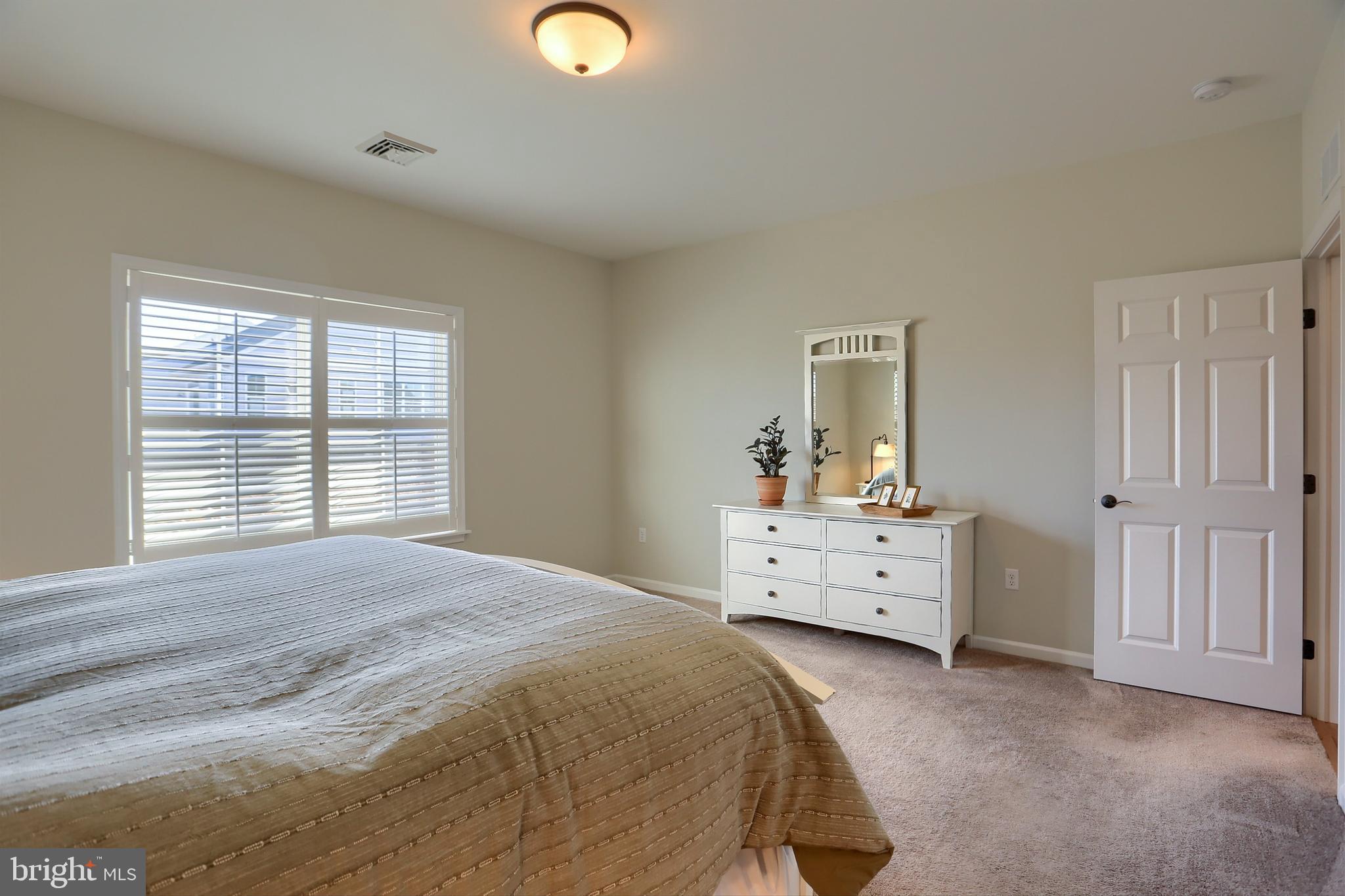 WINDING CREEK - Residential