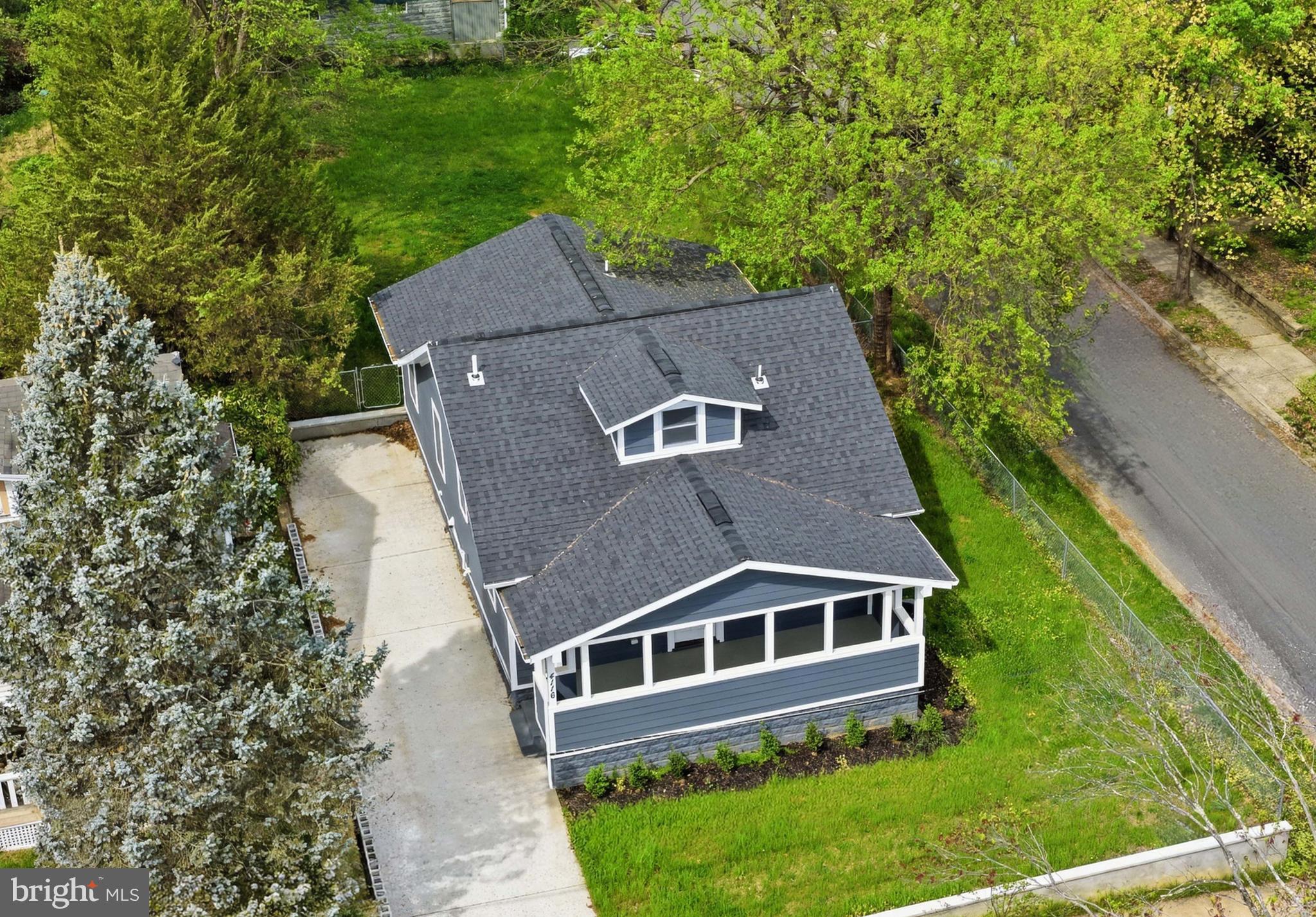 MT RAINIER - Residential