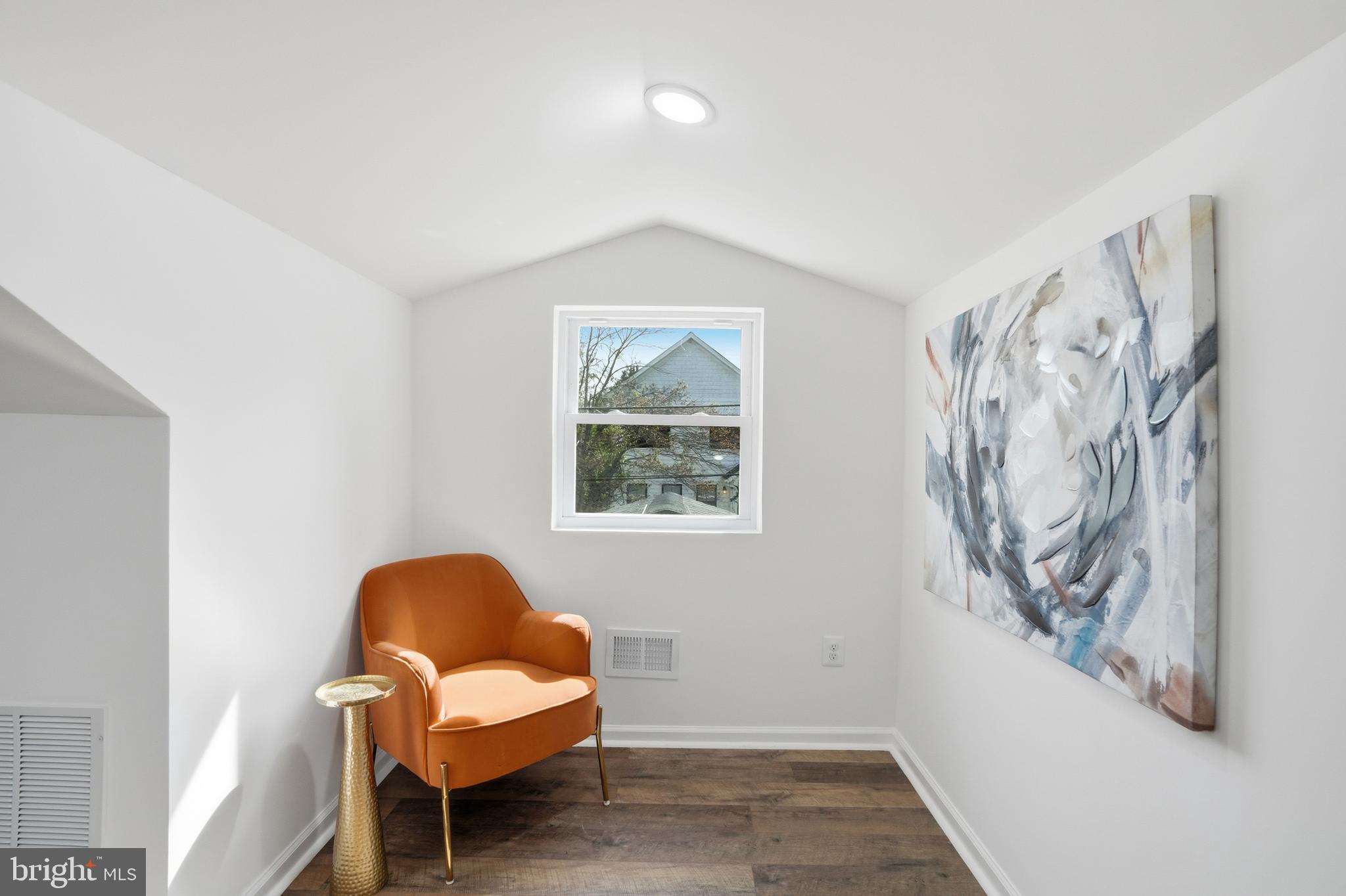 MT RAINIER - Residential