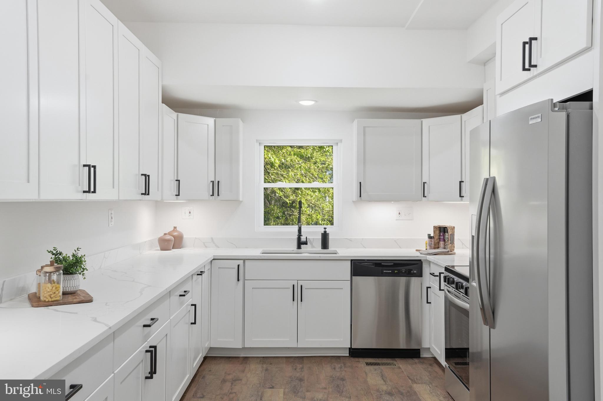 MT RAINIER - Residential