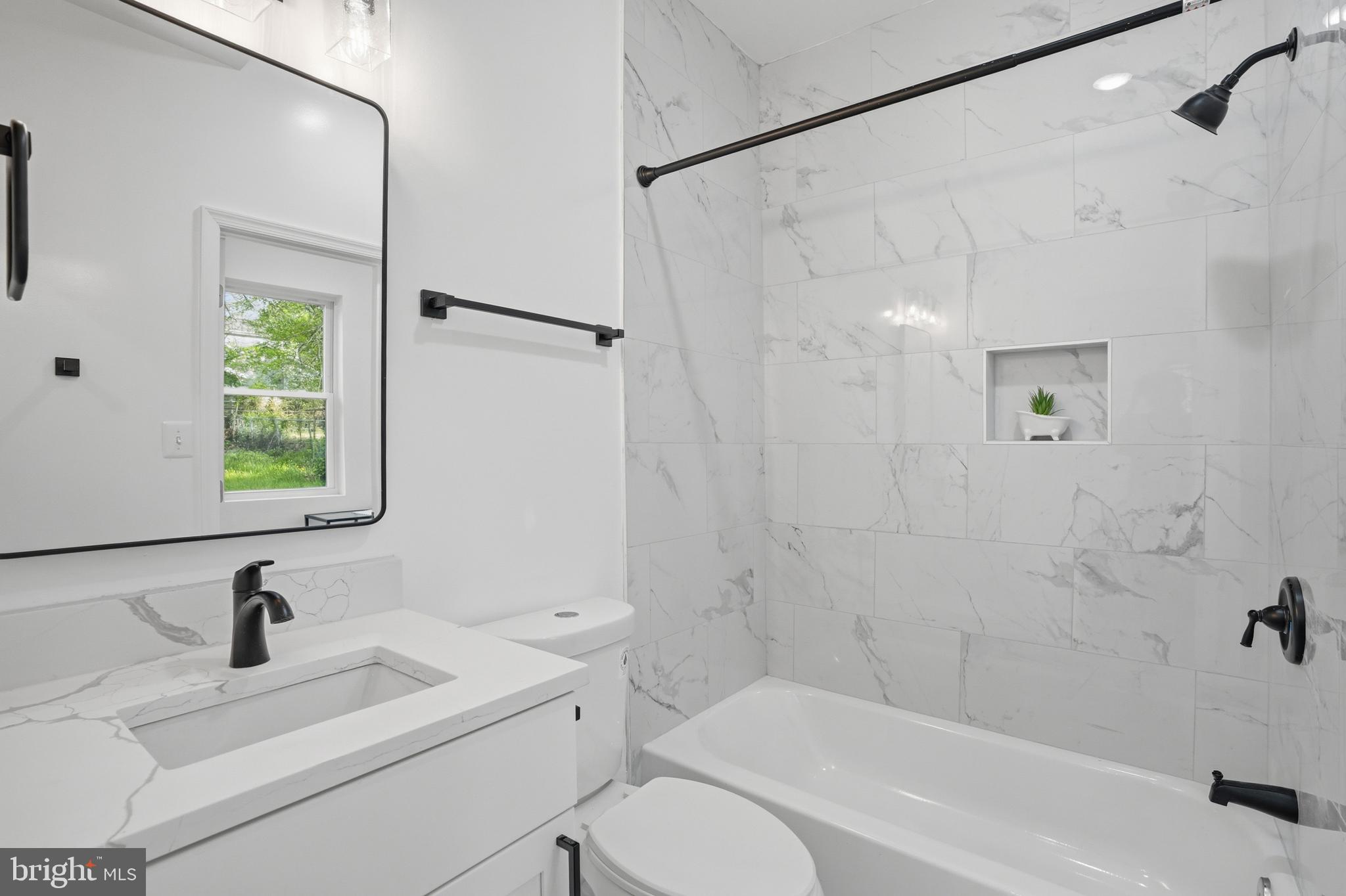 MT RAINIER - Residential