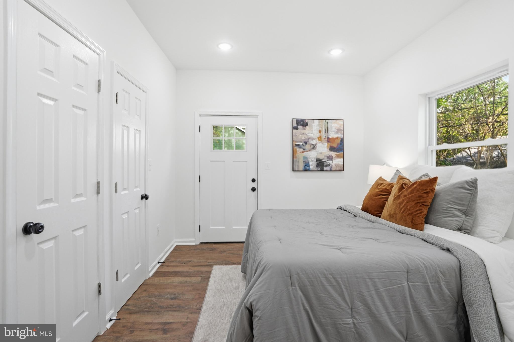 MT RAINIER - Residential