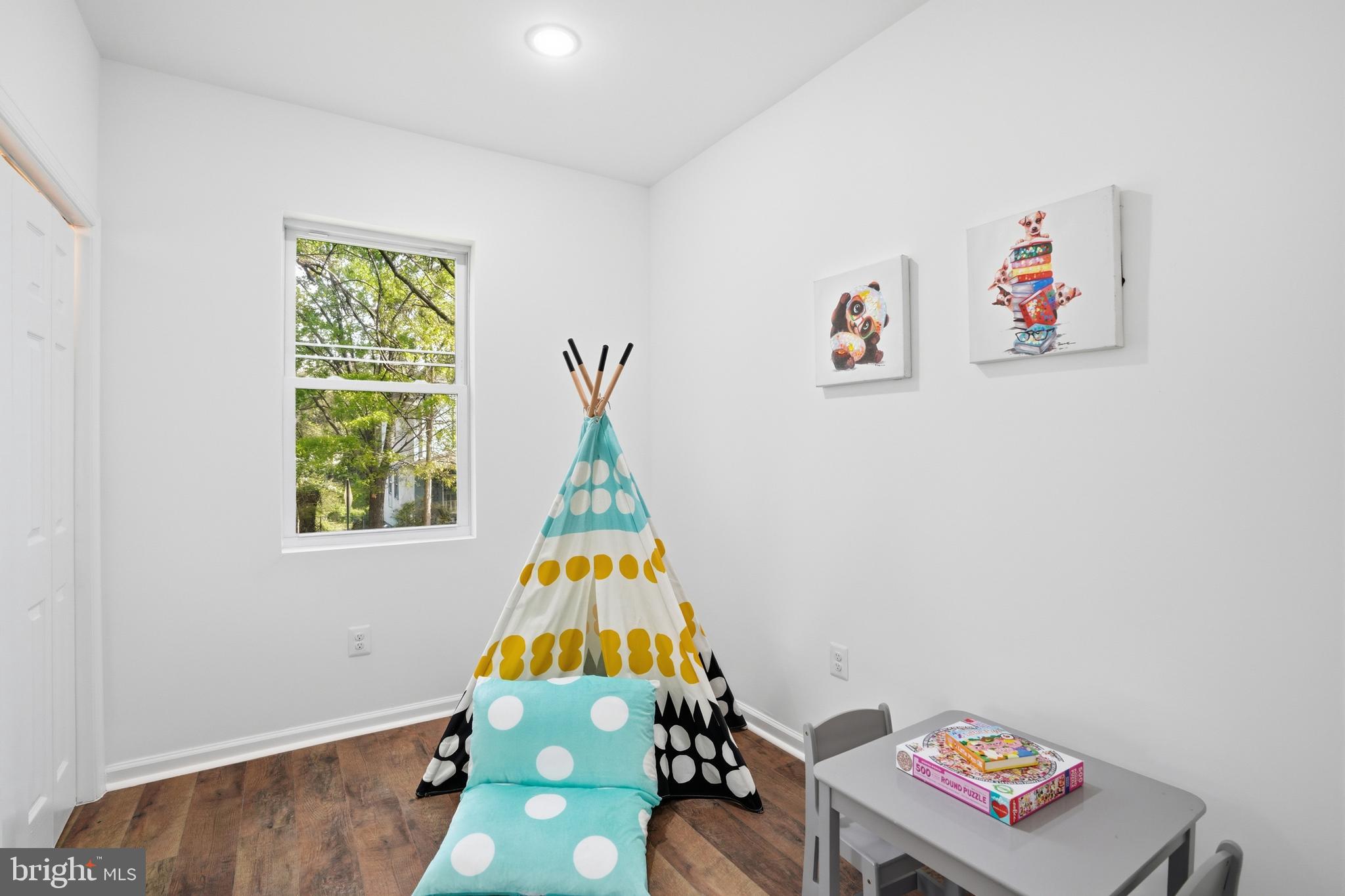 MT RAINIER - Residential