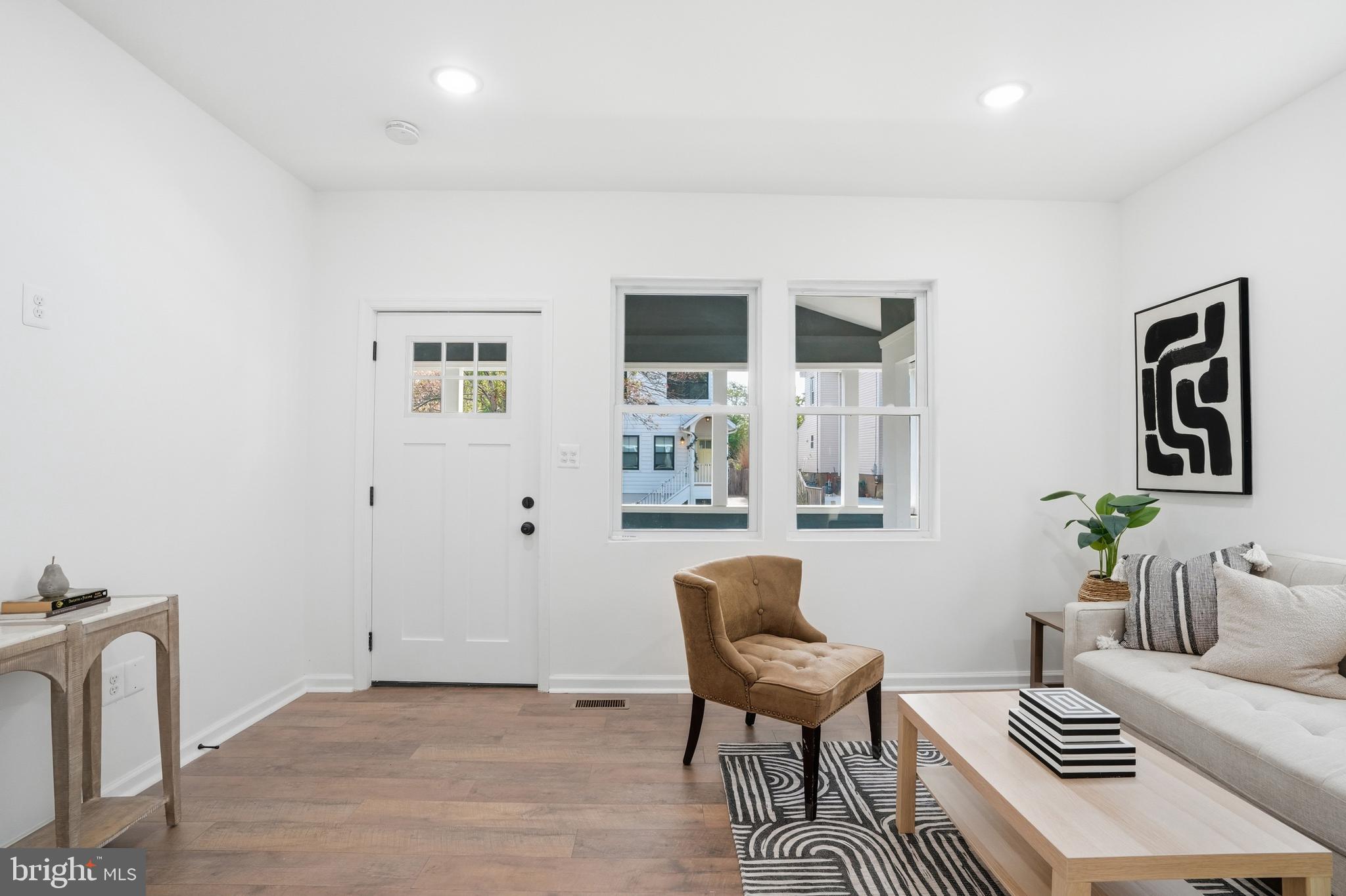 MT RAINIER - Residential