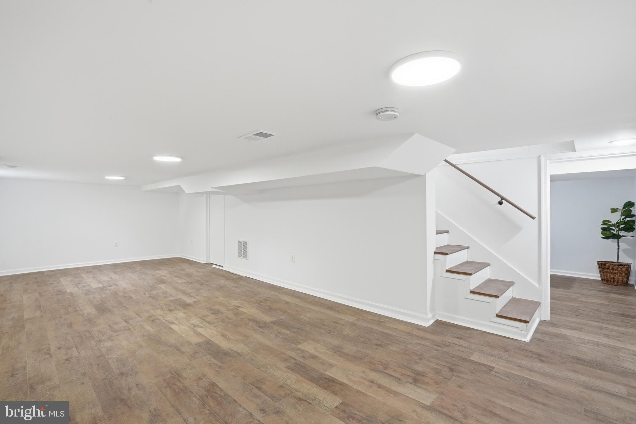 MT RAINIER - Residential