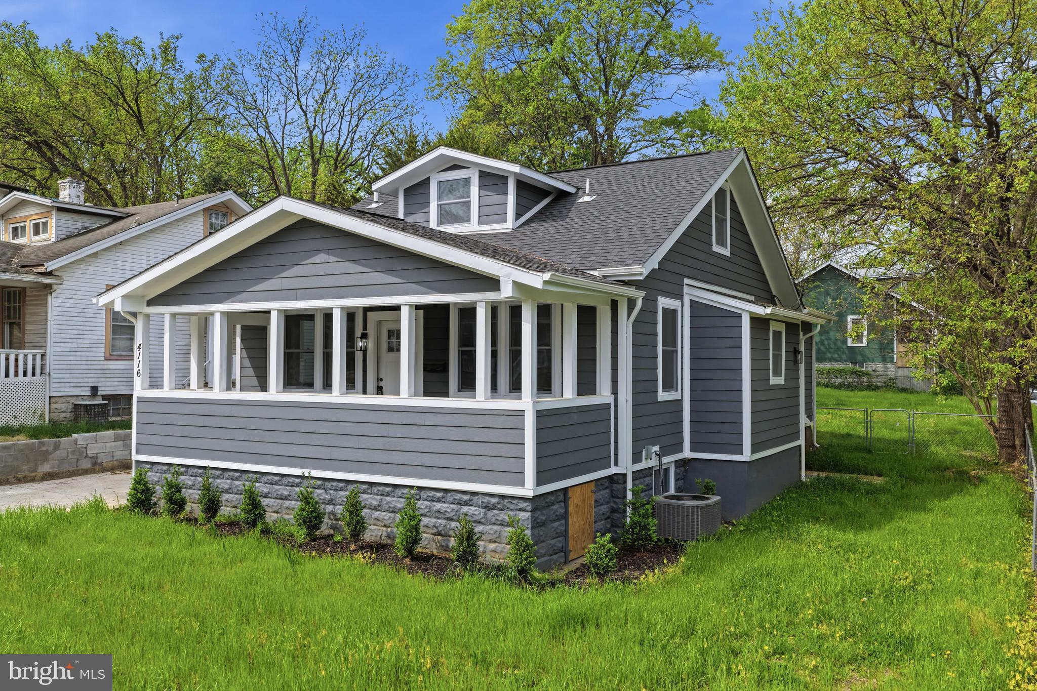 MT RAINIER - Residential