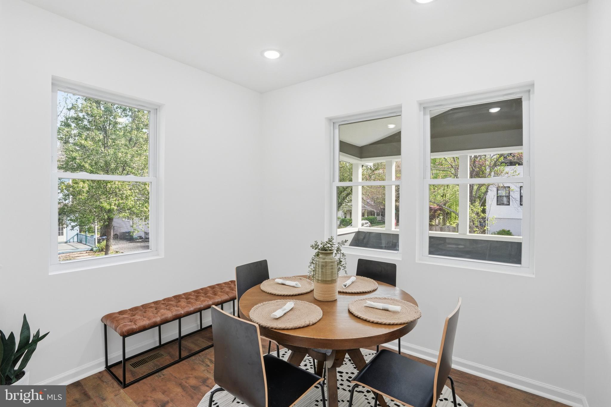 MT RAINIER - Residential