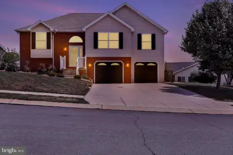 415 Clover Street, Etters, PA 17319 - #: PAYK2106278