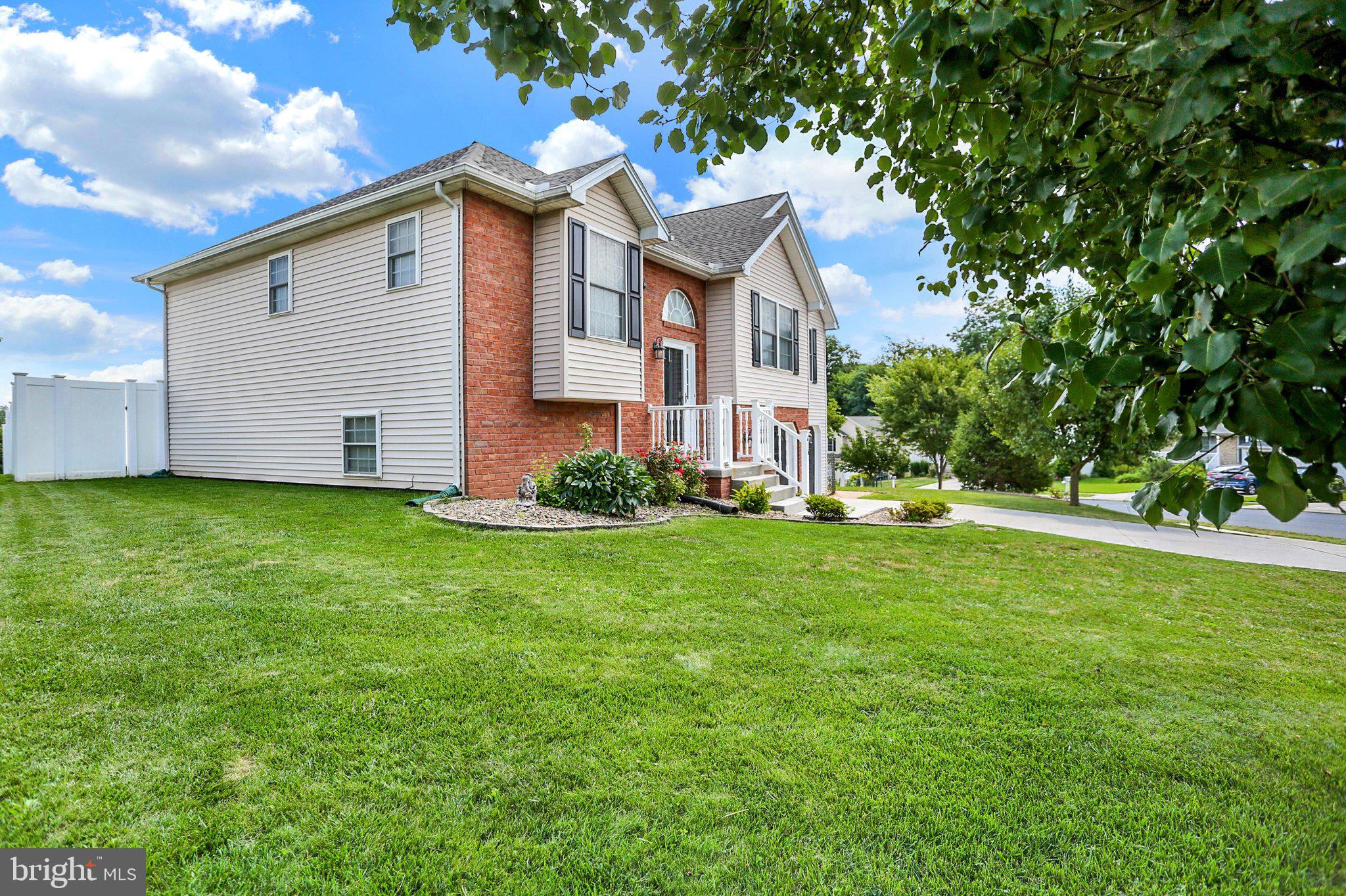 415 CLOVER STREET