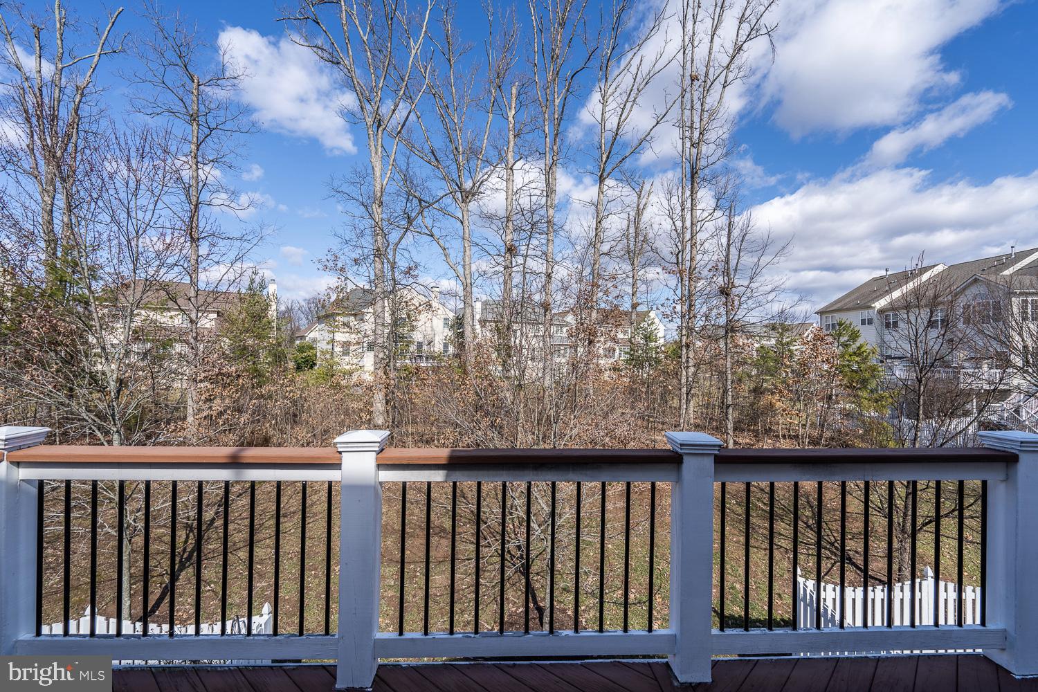 BELMONT COUNTRY CLUB - Residential Lease