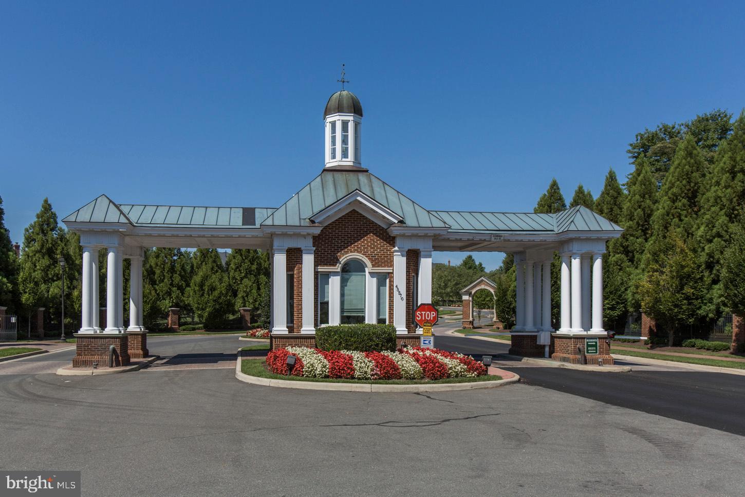 BELMONT COUNTRY CLUB - Residential Lease
