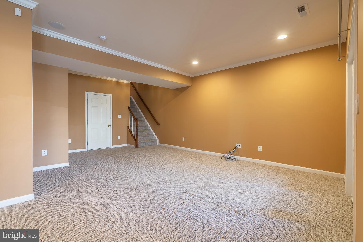 BELMONT COUNTRY CLUB - Residential Lease