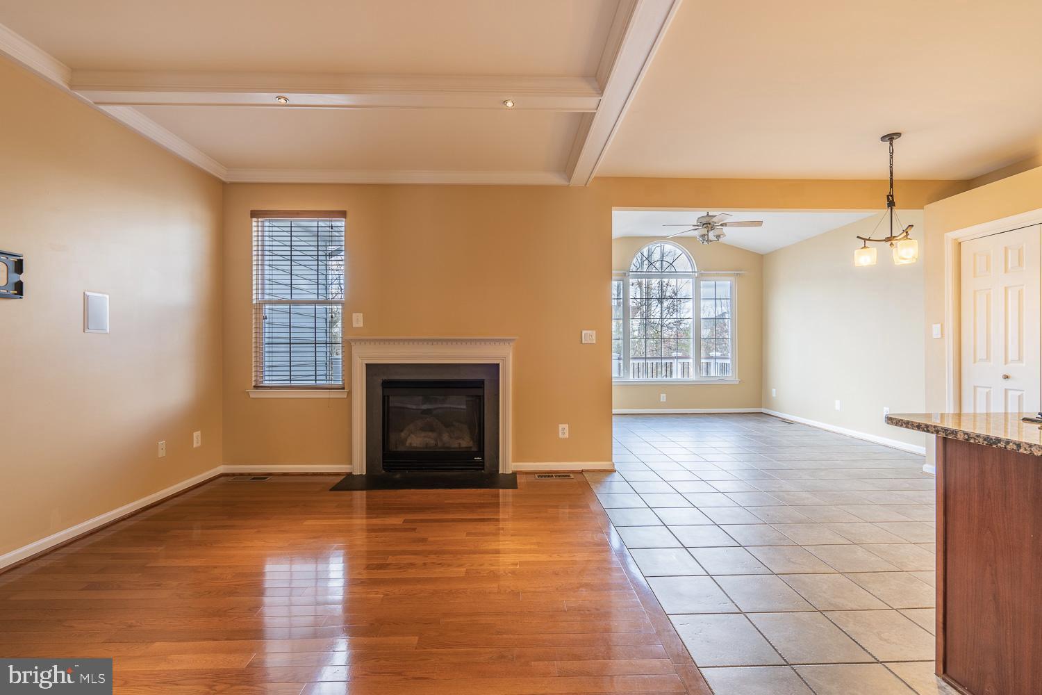 BELMONT COUNTRY CLUB - Residential Lease