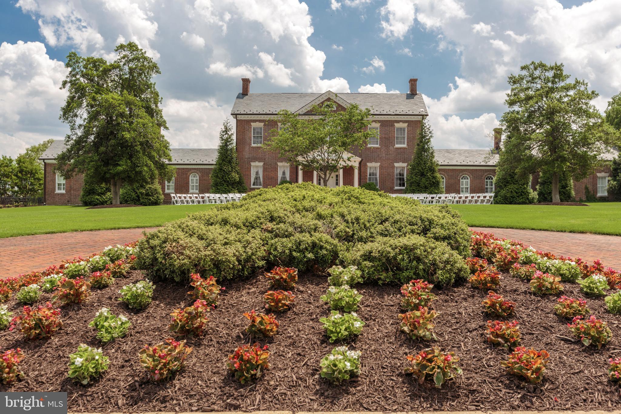 BELMONT COUNTRY CLUB - Residential Lease