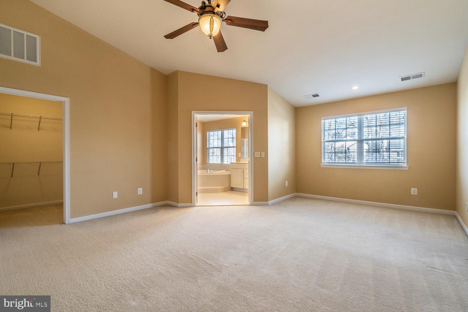 BELMONT COUNTRY CLUB - Residential Lease