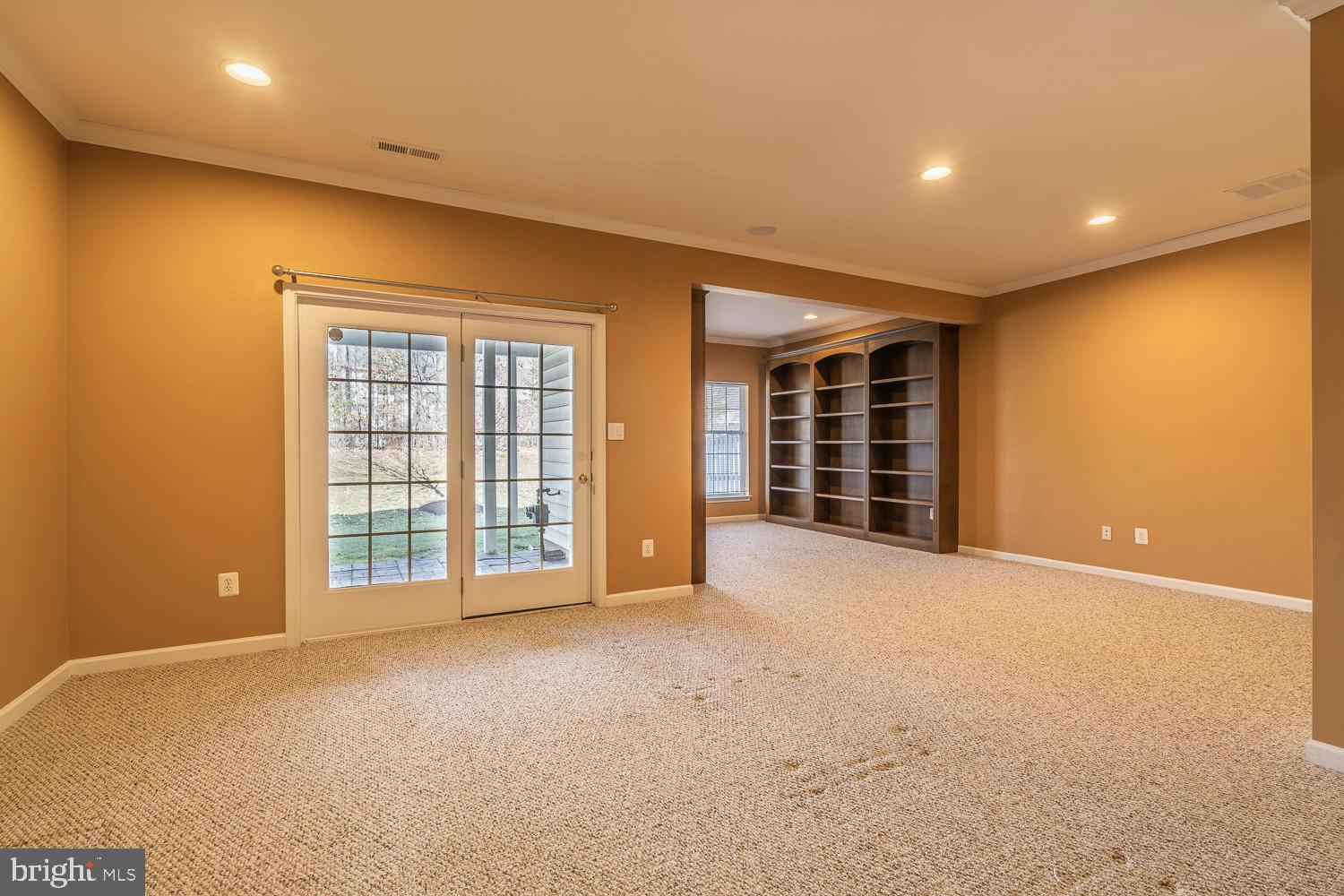 BELMONT COUNTRY CLUB - Residential Lease