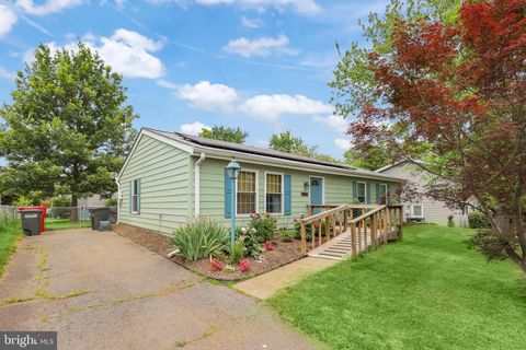 719 N BELFORT STREET STERLING VA 20164