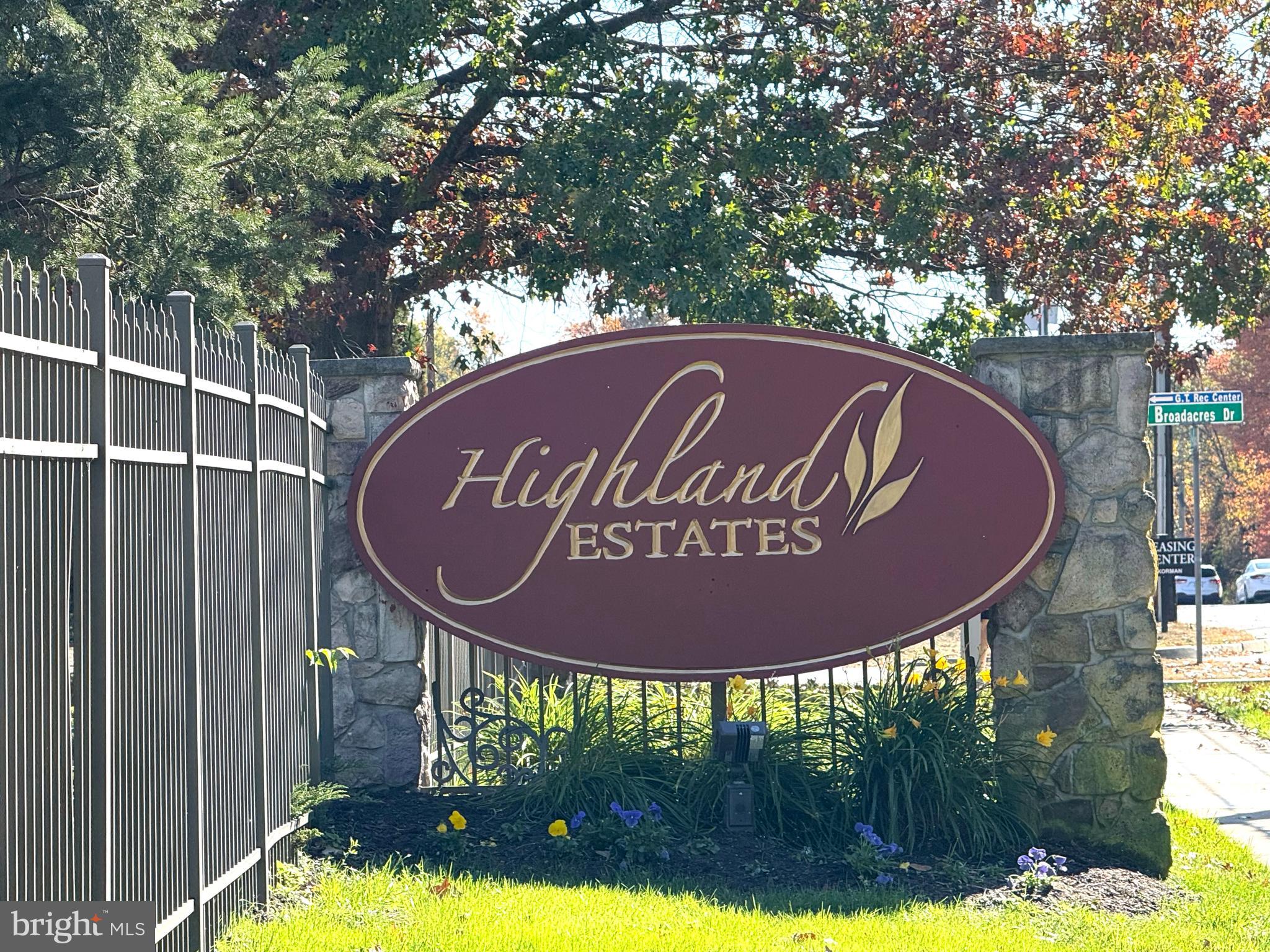 524 HIGHLAND ESTATES