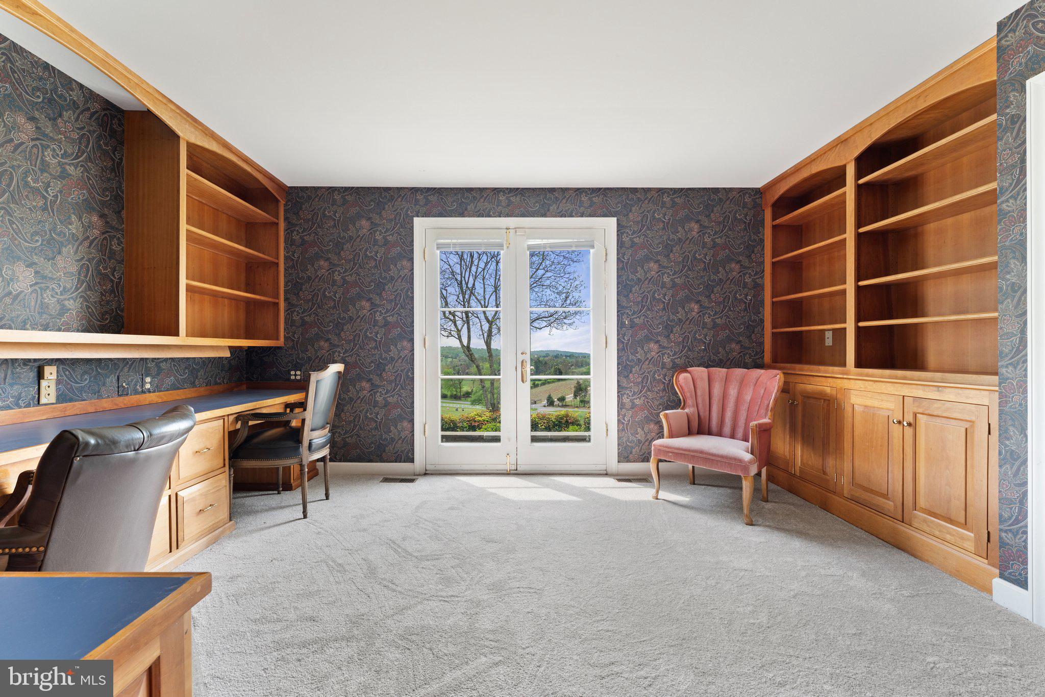 BELLEVUE FARMS - Residential