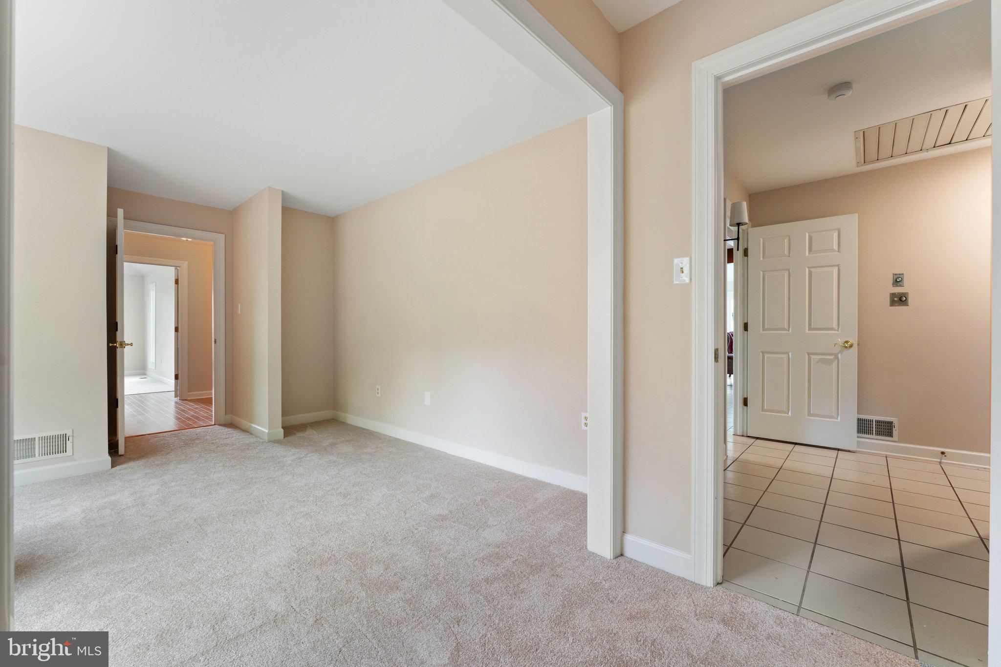 BELLEVUE FARMS - Residential