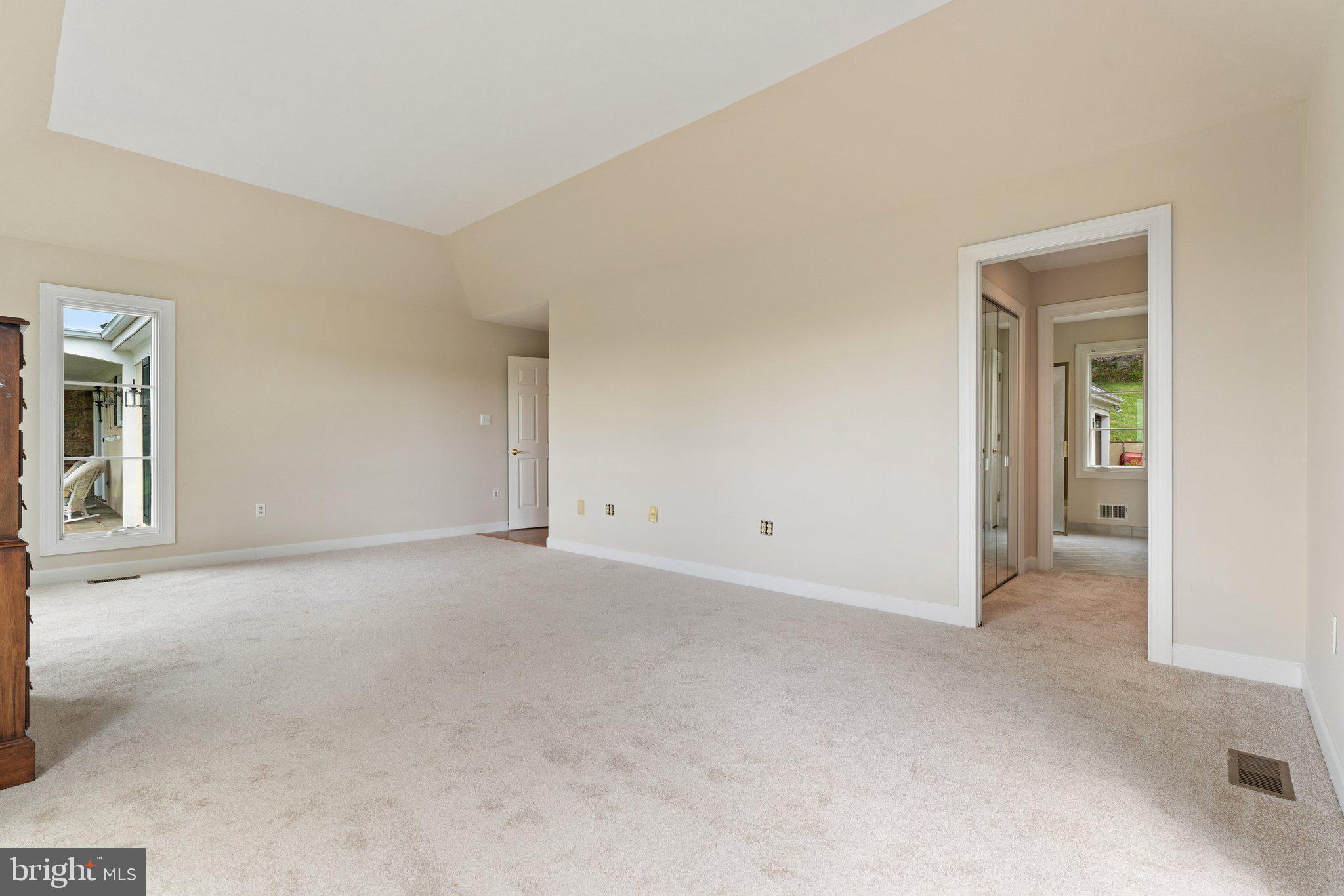 BELLEVUE FARMS - Residential