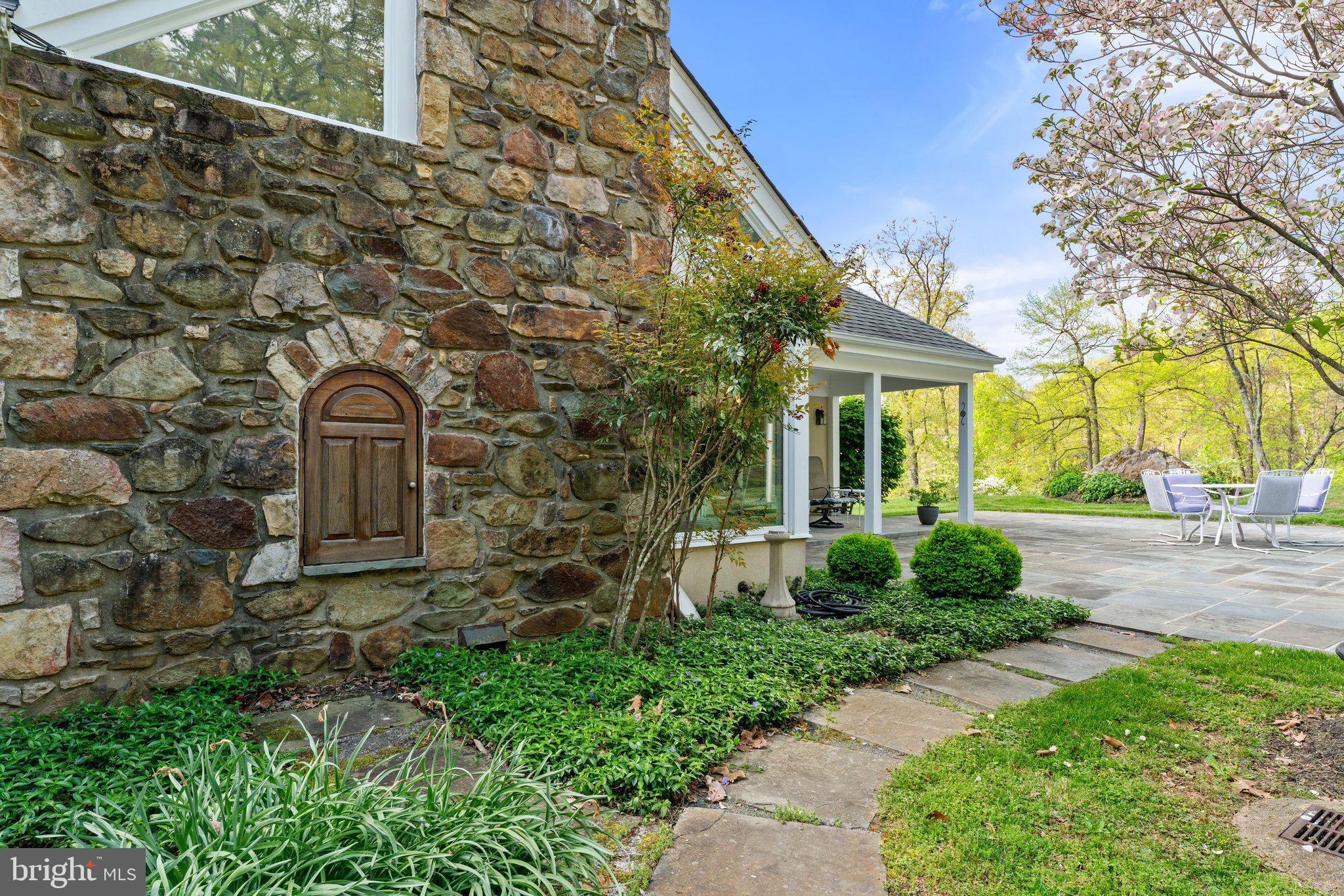 BELLEVUE FARMS - Residential