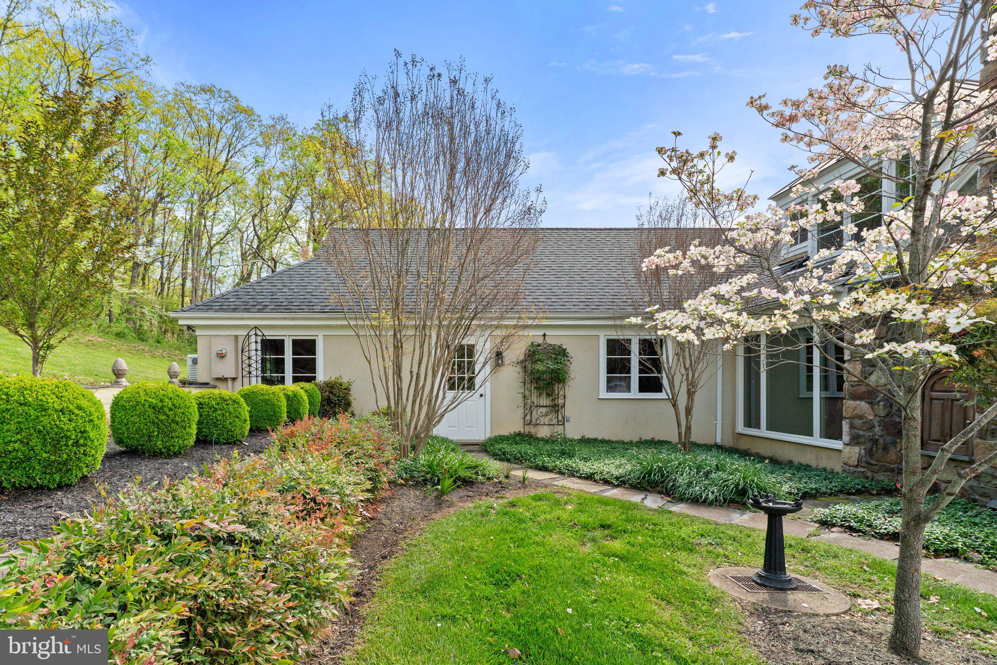 BELLEVUE FARMS - Residential