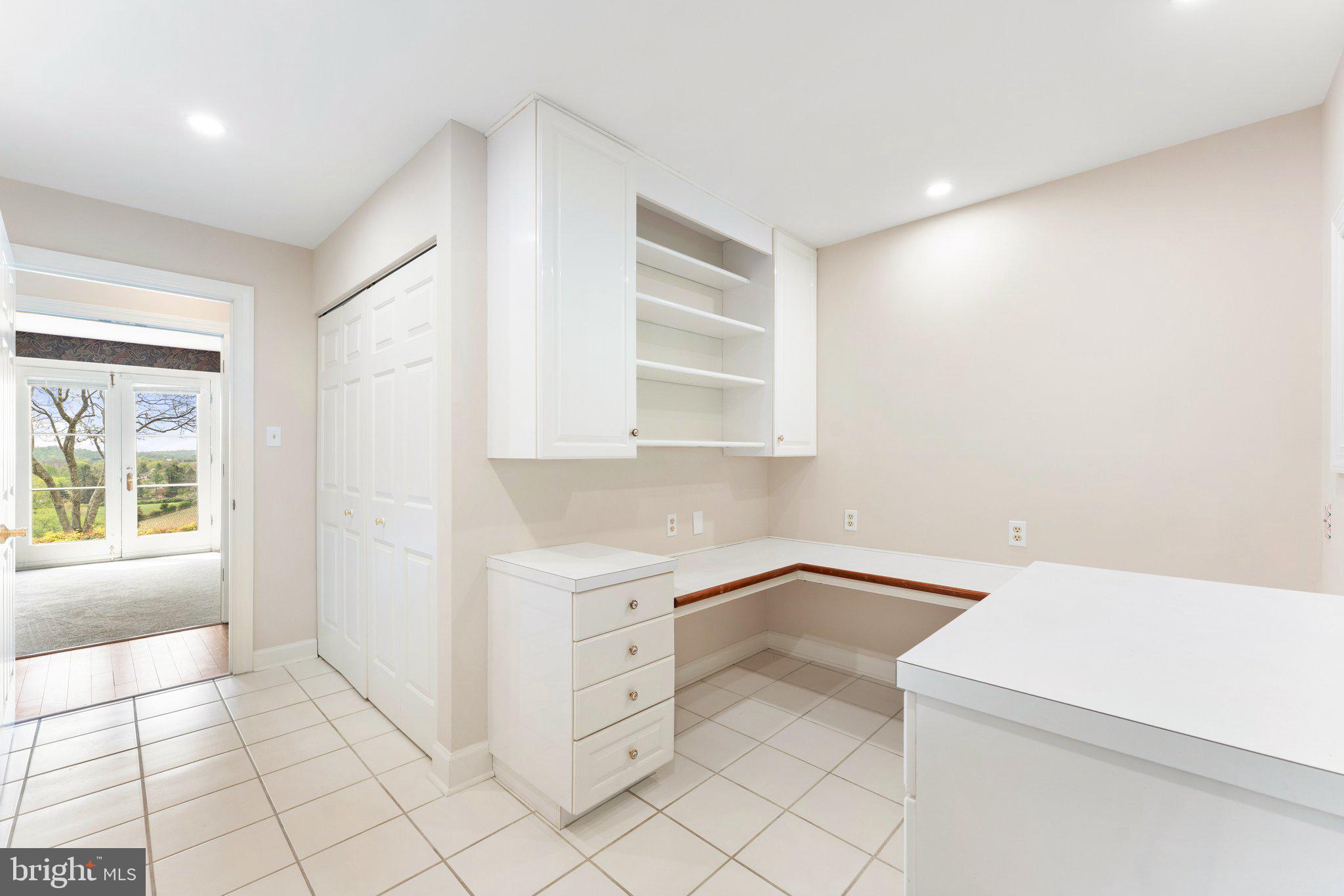 BELLEVUE FARMS - Residential