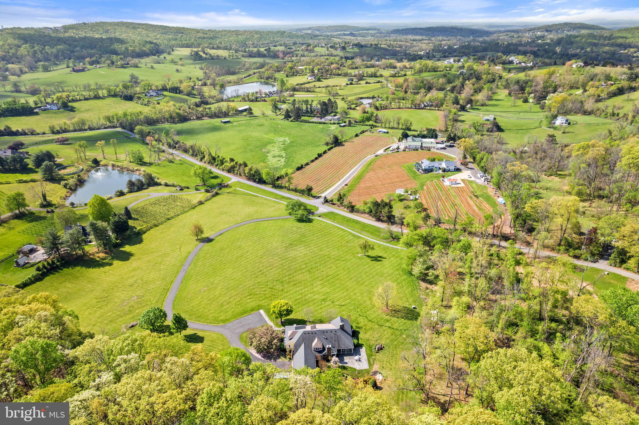 BELLEVUE FARMS - Residential