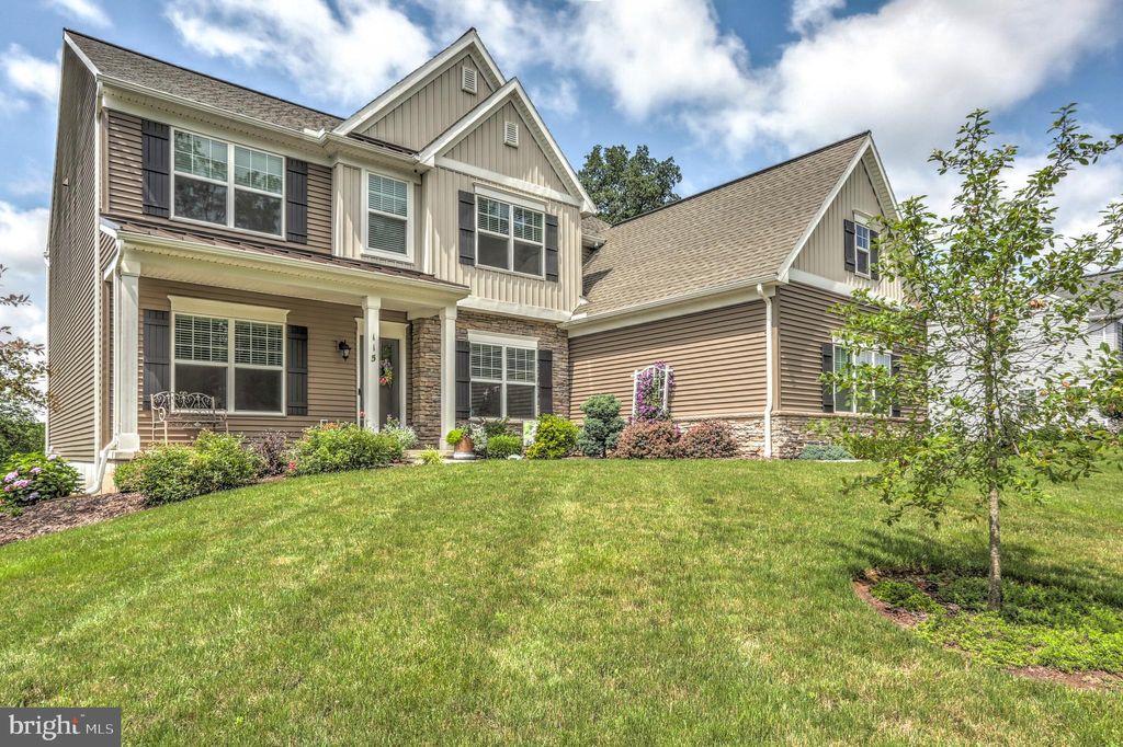 Photo of 115 PEREGRINE PL, DENVER, PA 17517 (MLS # PALA2037140)