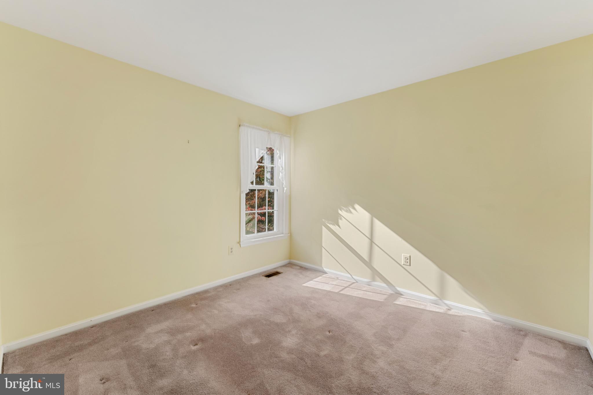 MEADOW WOODS - Residential