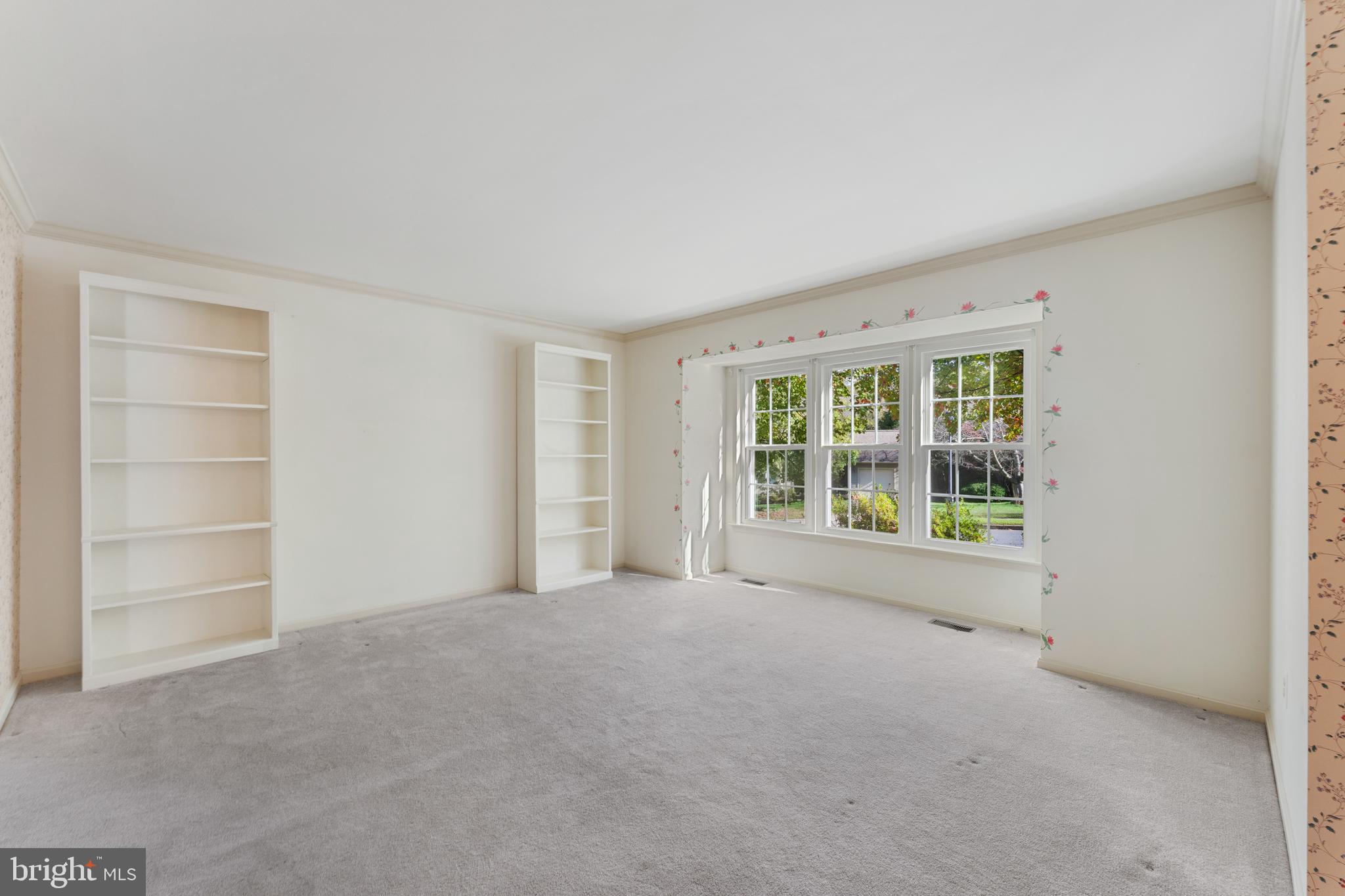 MEADOW WOODS - Residential
