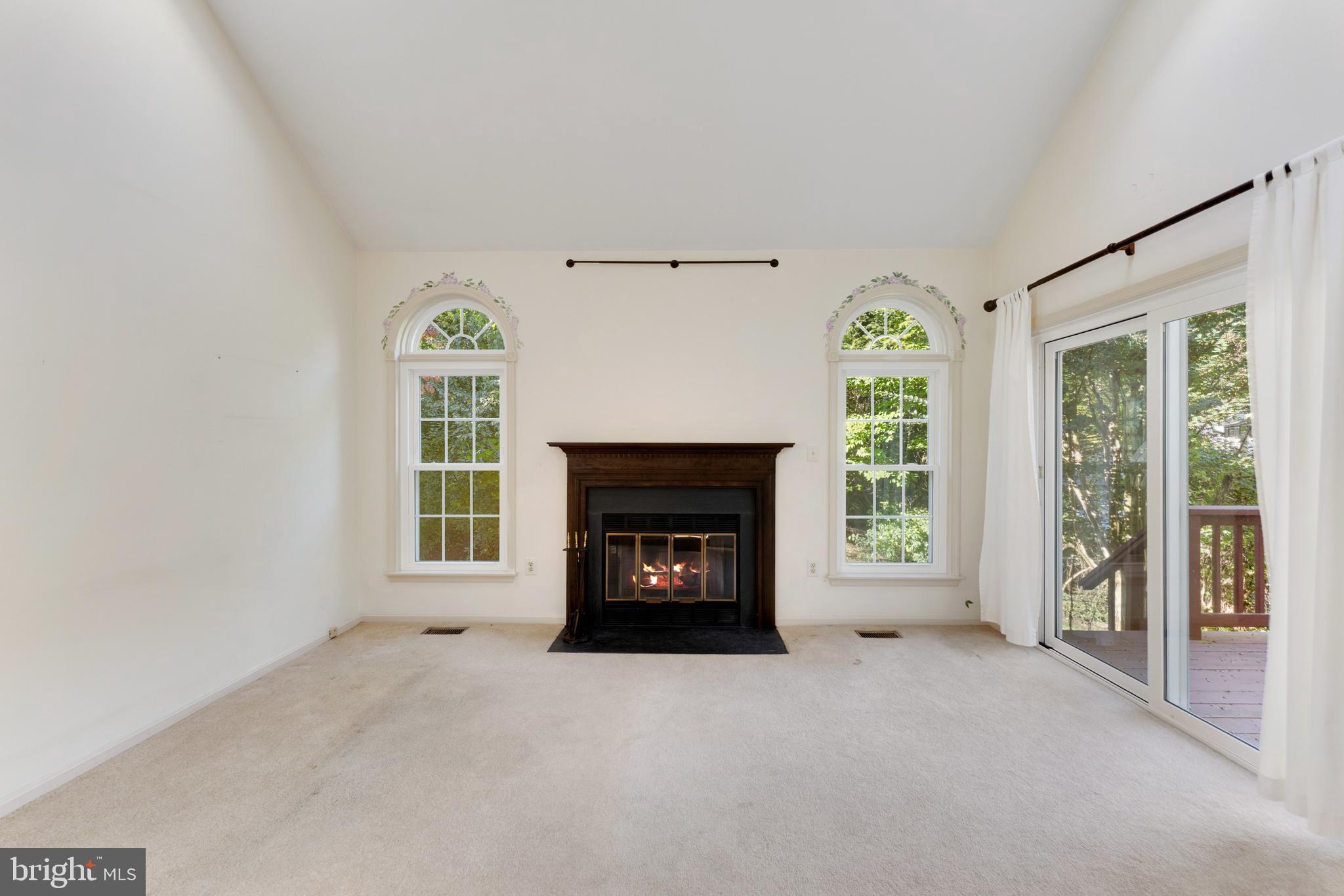 MEADOW WOODS - Residential