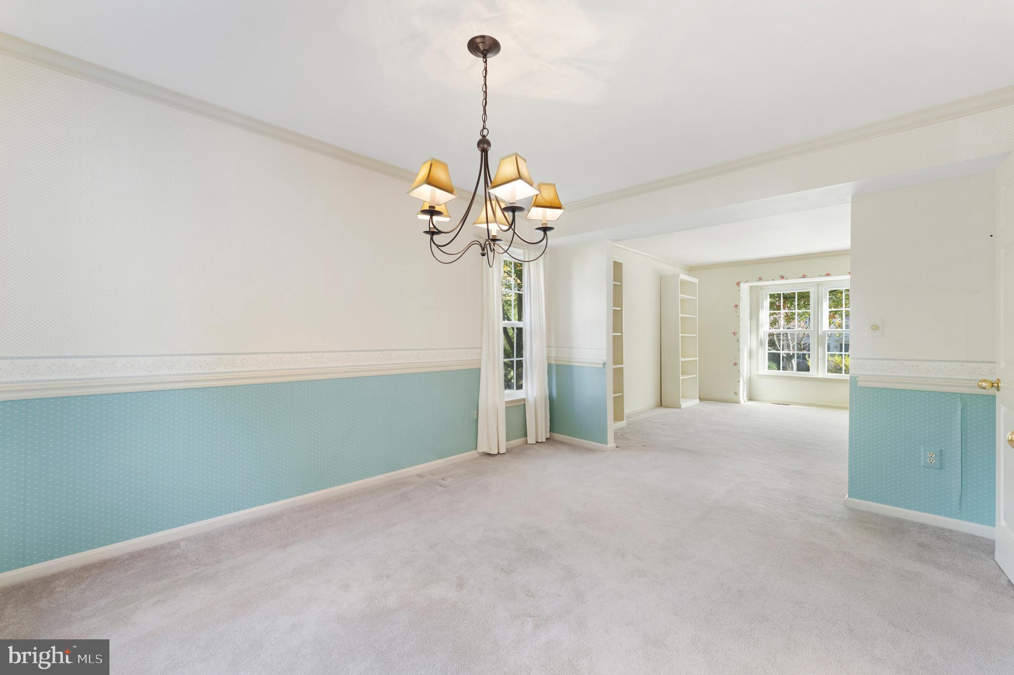 MEADOW WOODS - Residential