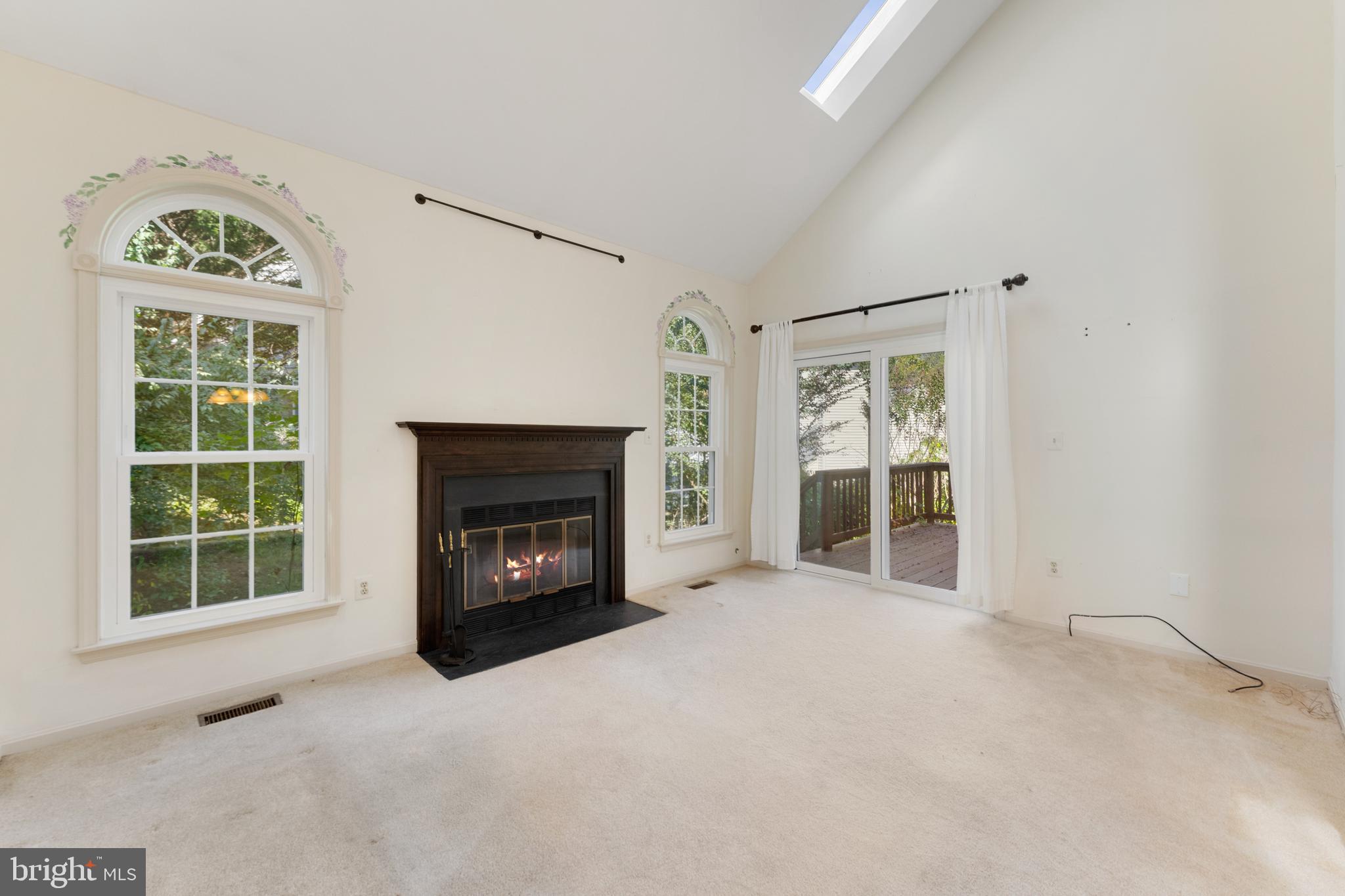 MEADOW WOODS - Residential