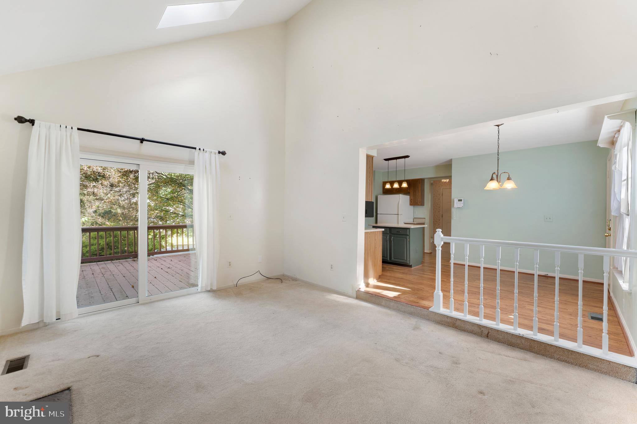 MEADOW WOODS - Residential
