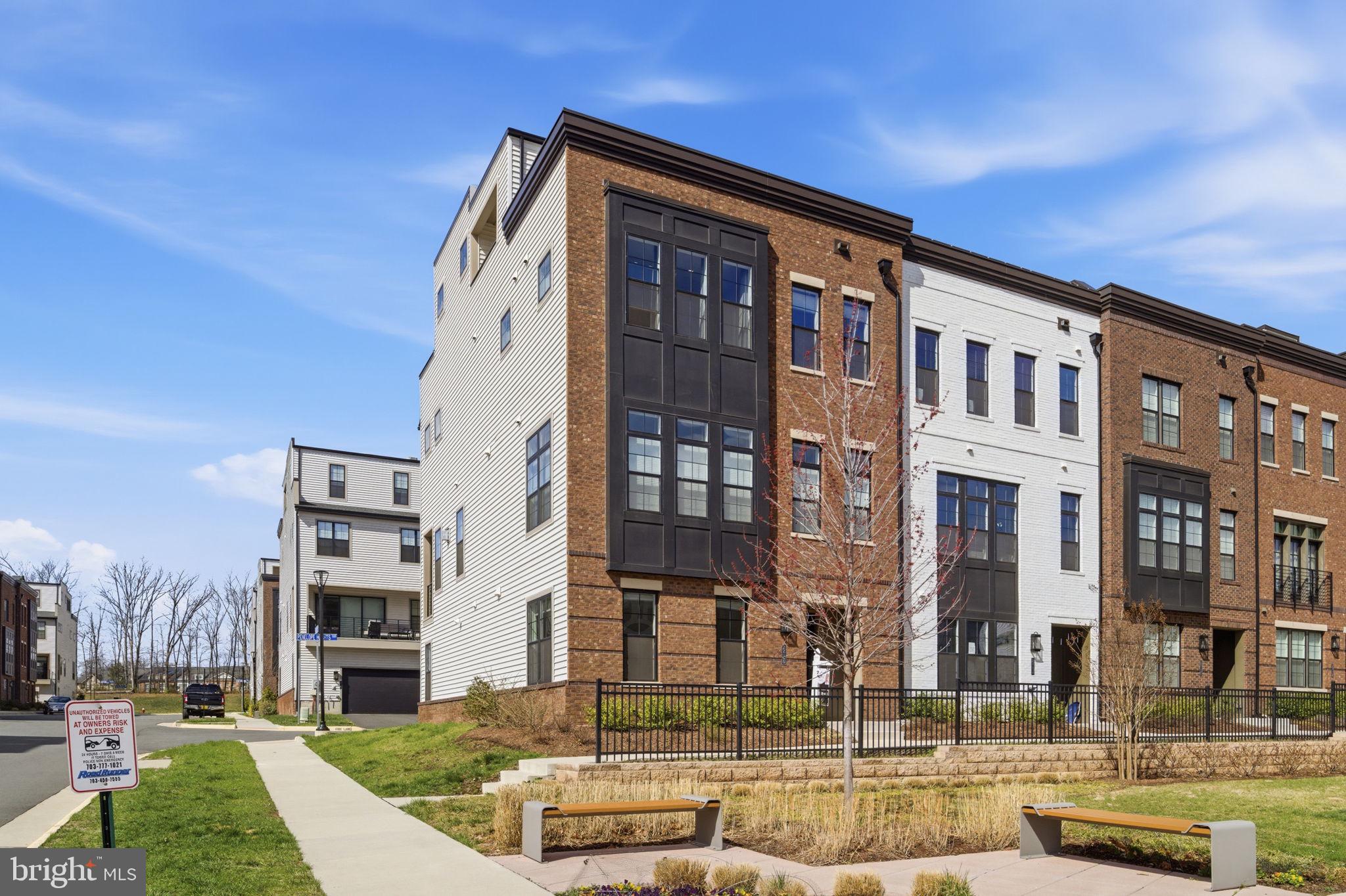 METRO WALK AT MOOREFIELD STATION - Residential