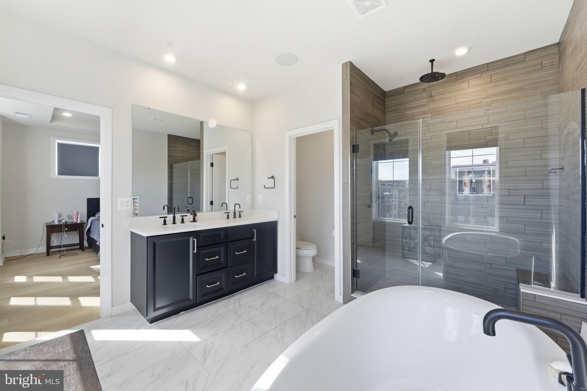 METRO WALK AT MOOREFIELD STATION - Residential