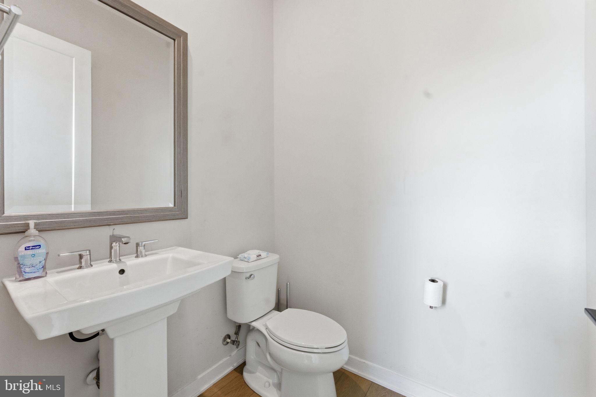 METRO WALK AT MOOREFIELD STATION - Residential