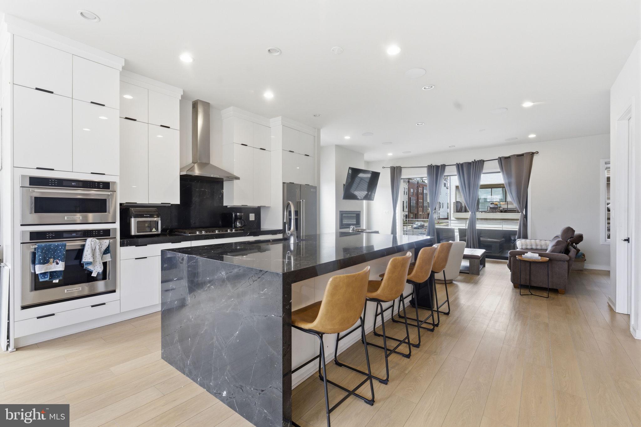 METRO WALK AT MOOREFIELD STATION - Residential