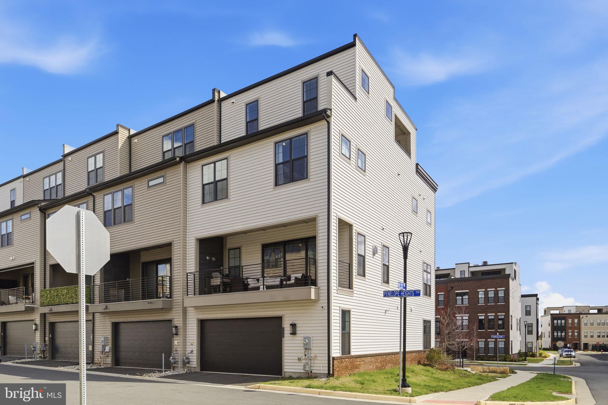 METRO WALK AT MOOREFIELD STATION - Residential